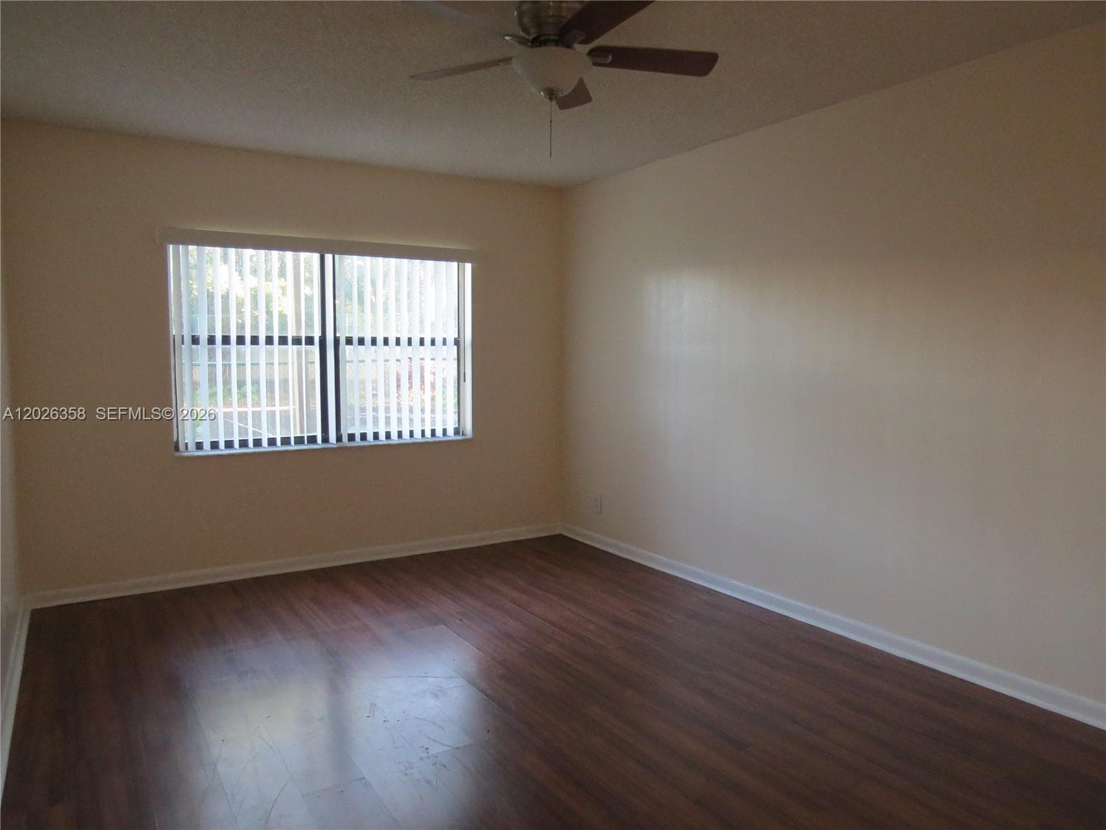 8290 Lake Dr # 143, Doral FL 33166 — 8