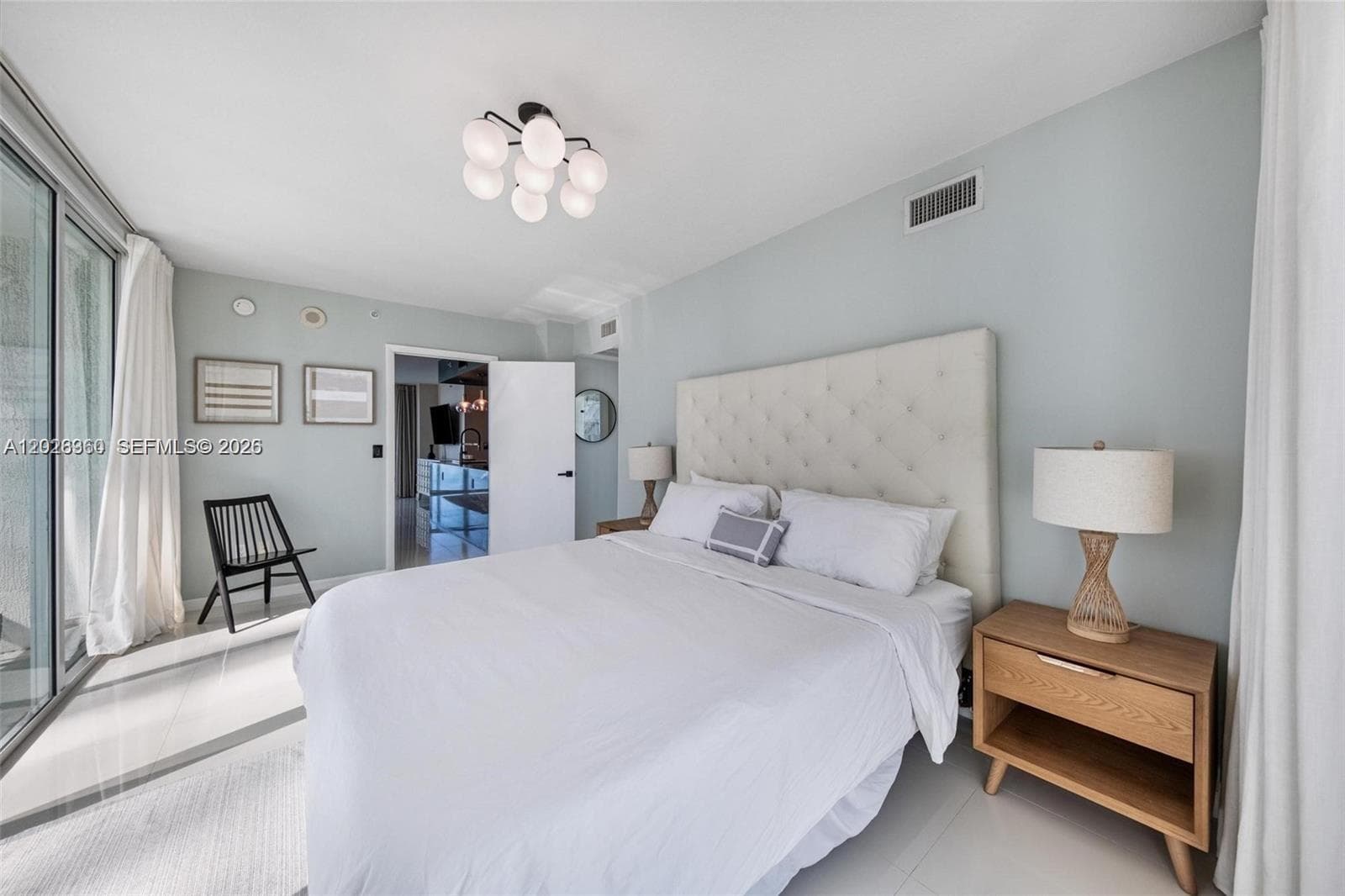 665 NE 25th St # 1805, Miami FL 33137 — 23