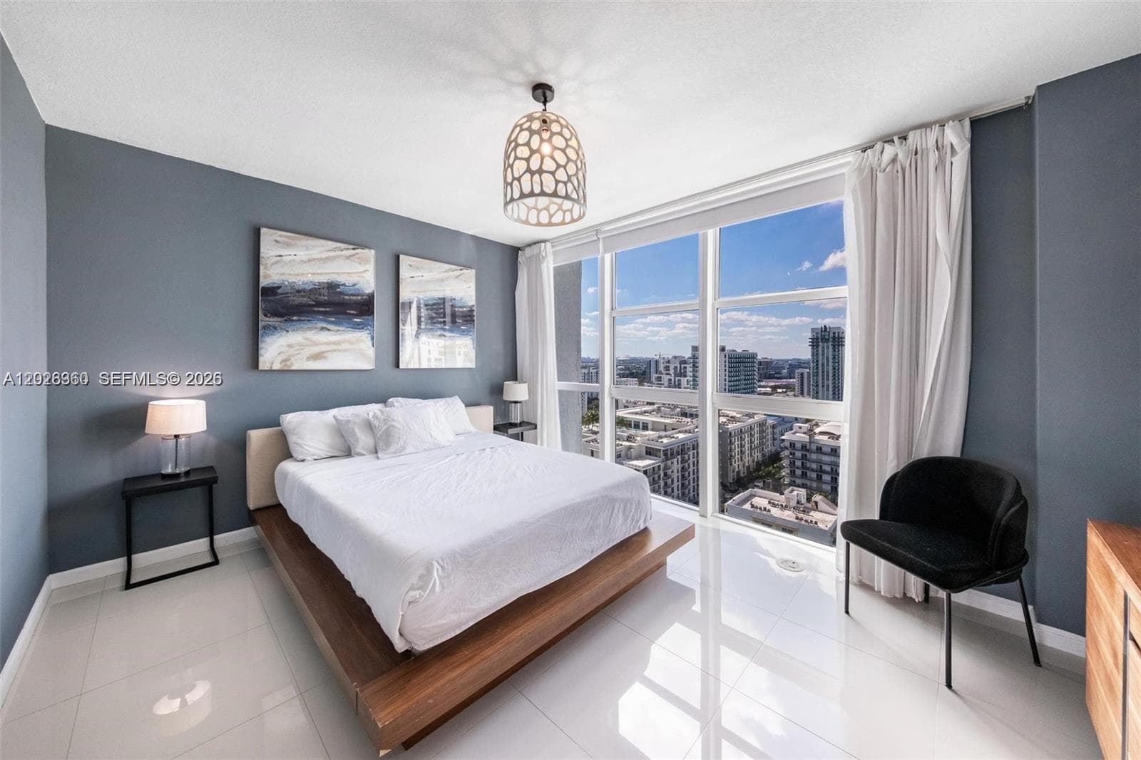 665 NE 25th St # 1805, Miami FL 33137 — 33