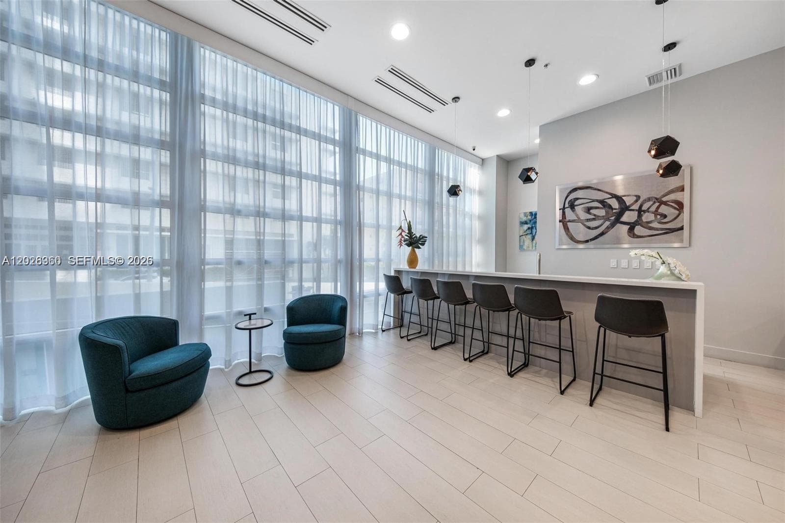 665 NE 25th St # 1805, Miami FL 33137 — 54