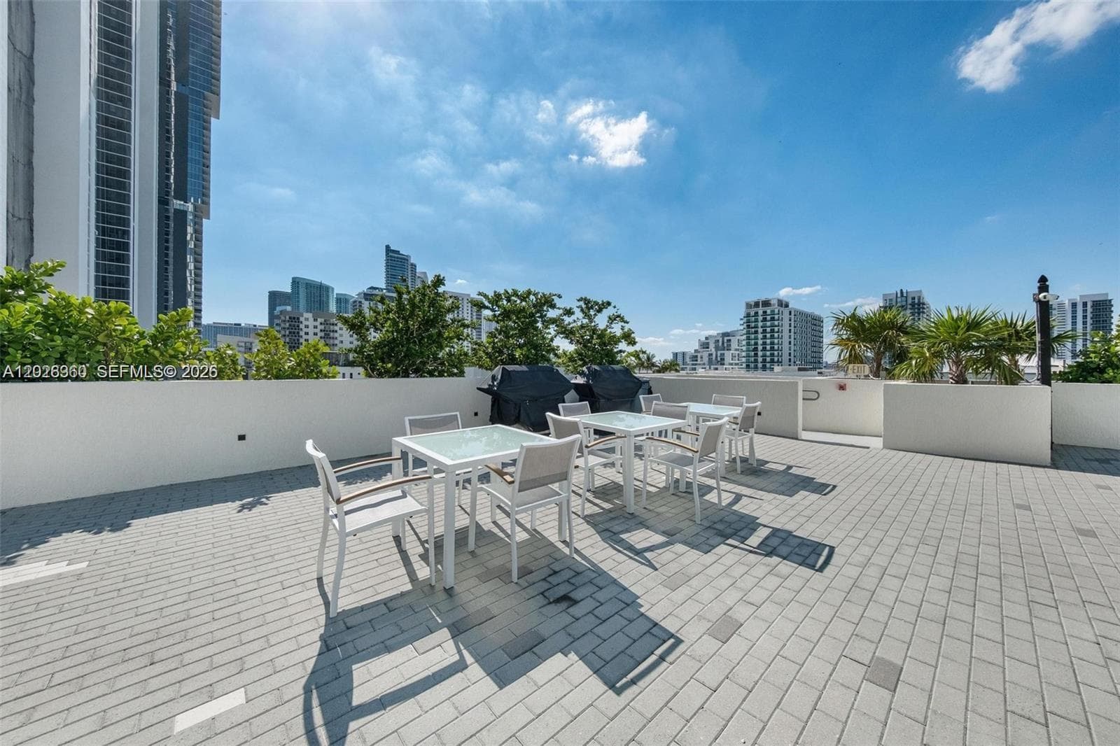 665 NE 25th St # 1805, Miami FL 33137 — 60