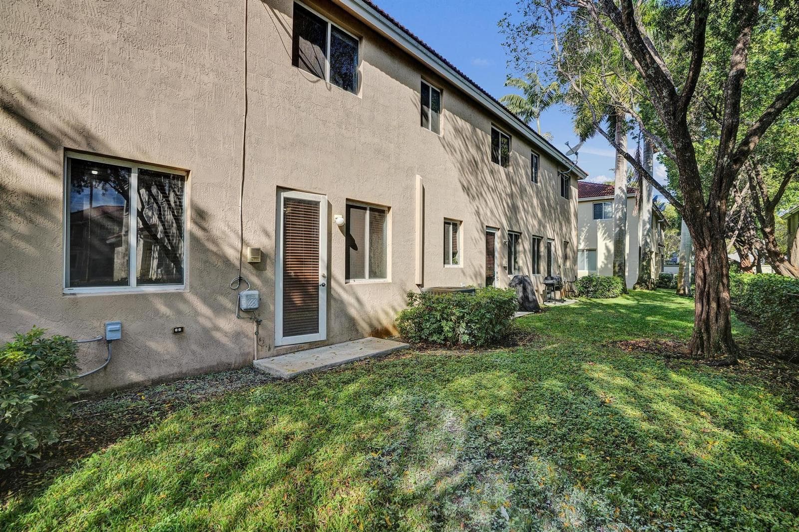 21403 NW 13th Court # 303, Miami Gardens FL 33169 — 41