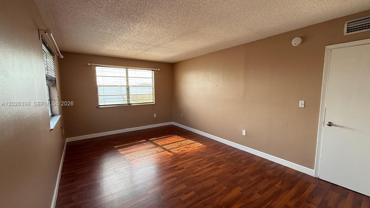 8950 NE 8th Ave # 405, Miami FL 33138 — 3