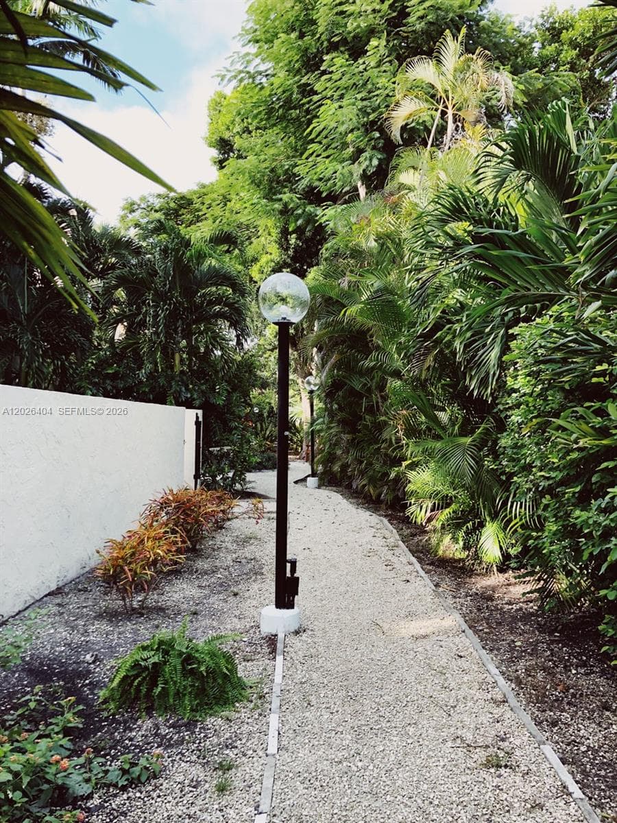 Brickell Forest Condo, Miami, FL — 10