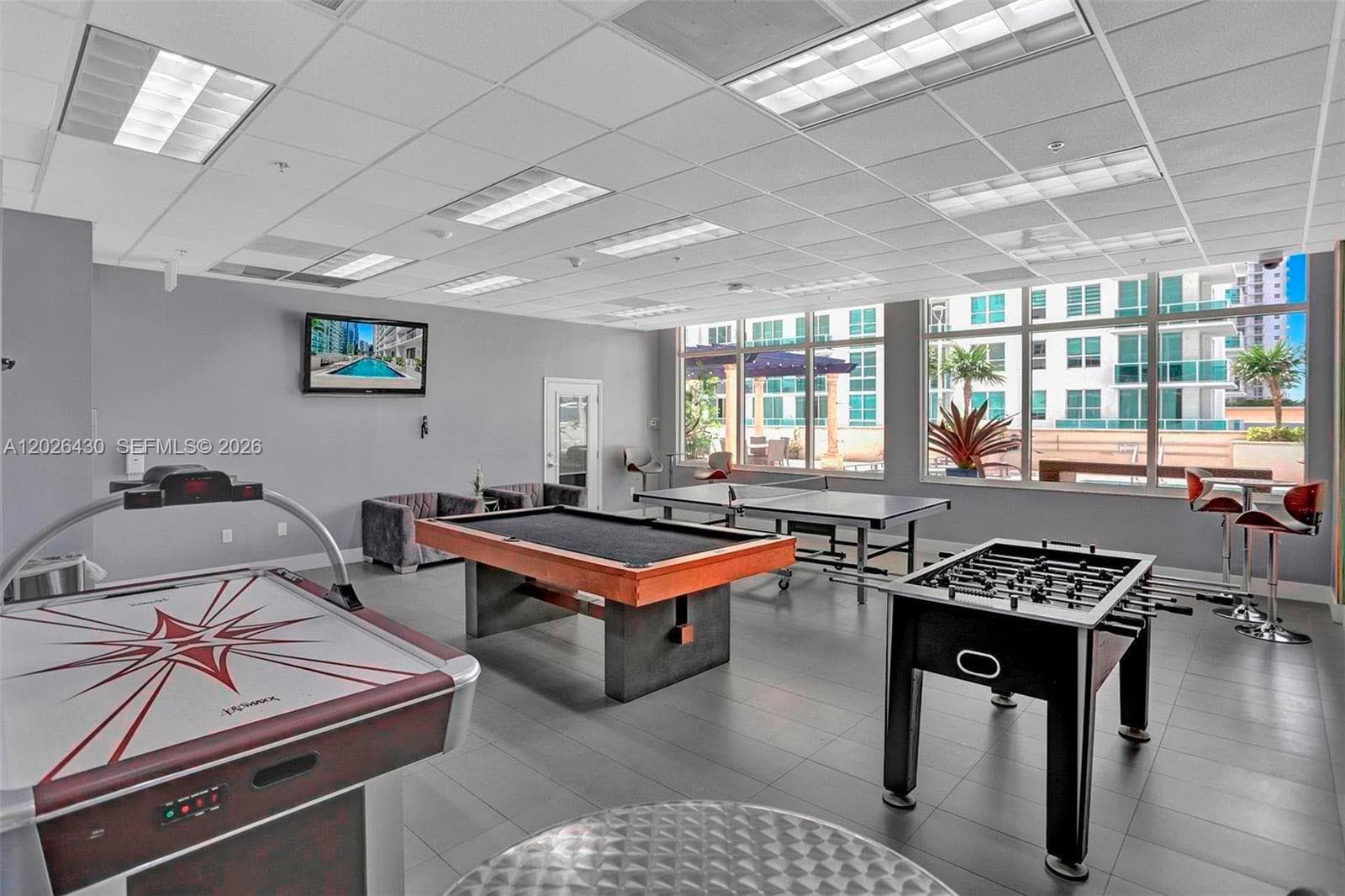 1200 Brickell Bay Dr # 2222, Miami FL 33131 — 32