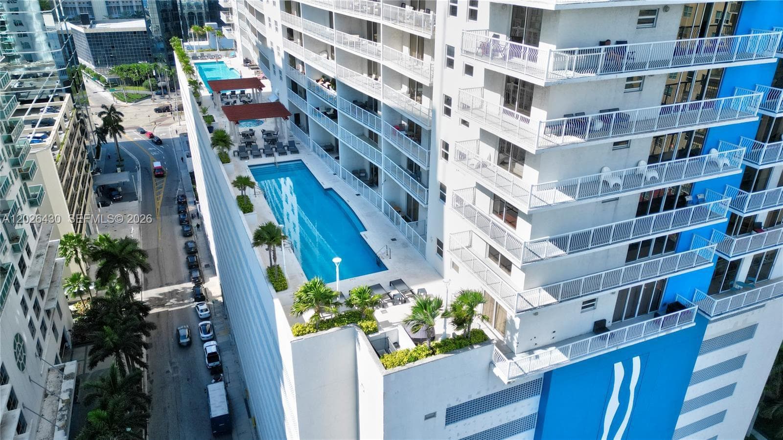 1200 Brickell Bay Dr # 2222, Miami FL 33131 — 40