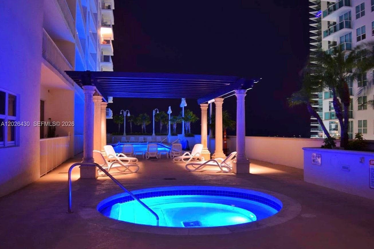 1200 Brickell Bay Dr # 2222, Miami FL 33131 — 29