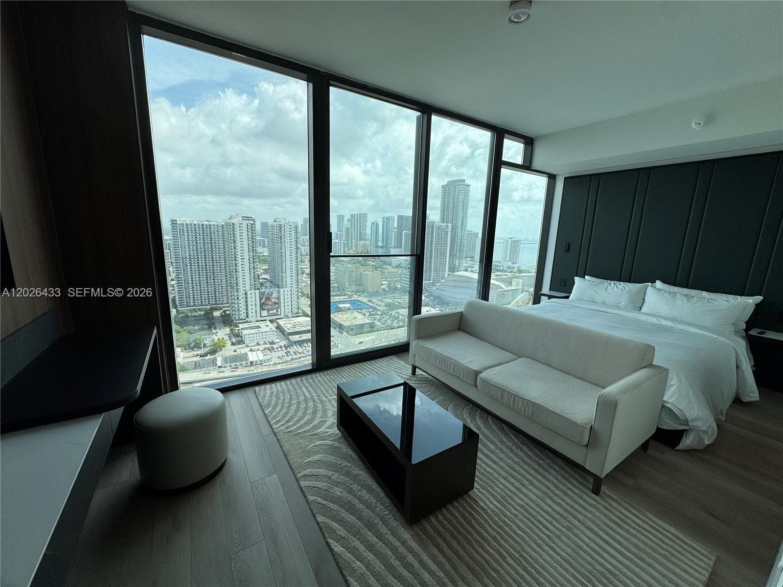 20 NE 11th St # 3405, Miami FL 33132 — 3