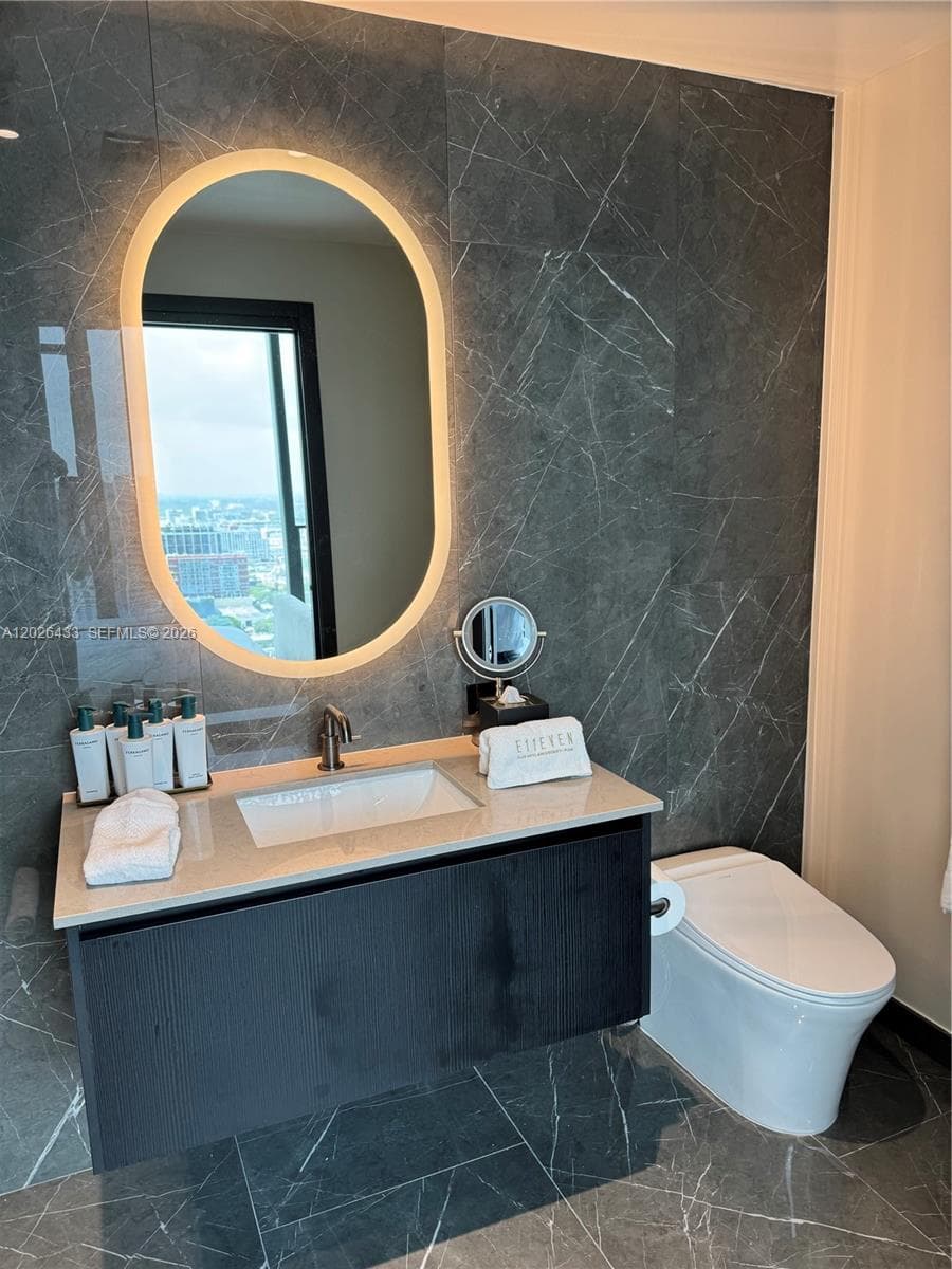 20 NE 11th St # 3405, Miami FL 33132 — 4