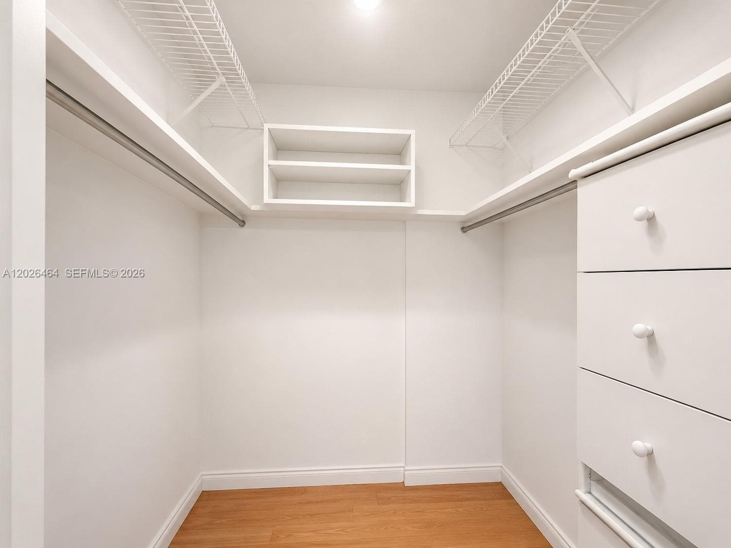 5401 Collins Ave # 1022, Miami Beach FL 33140 — 6
