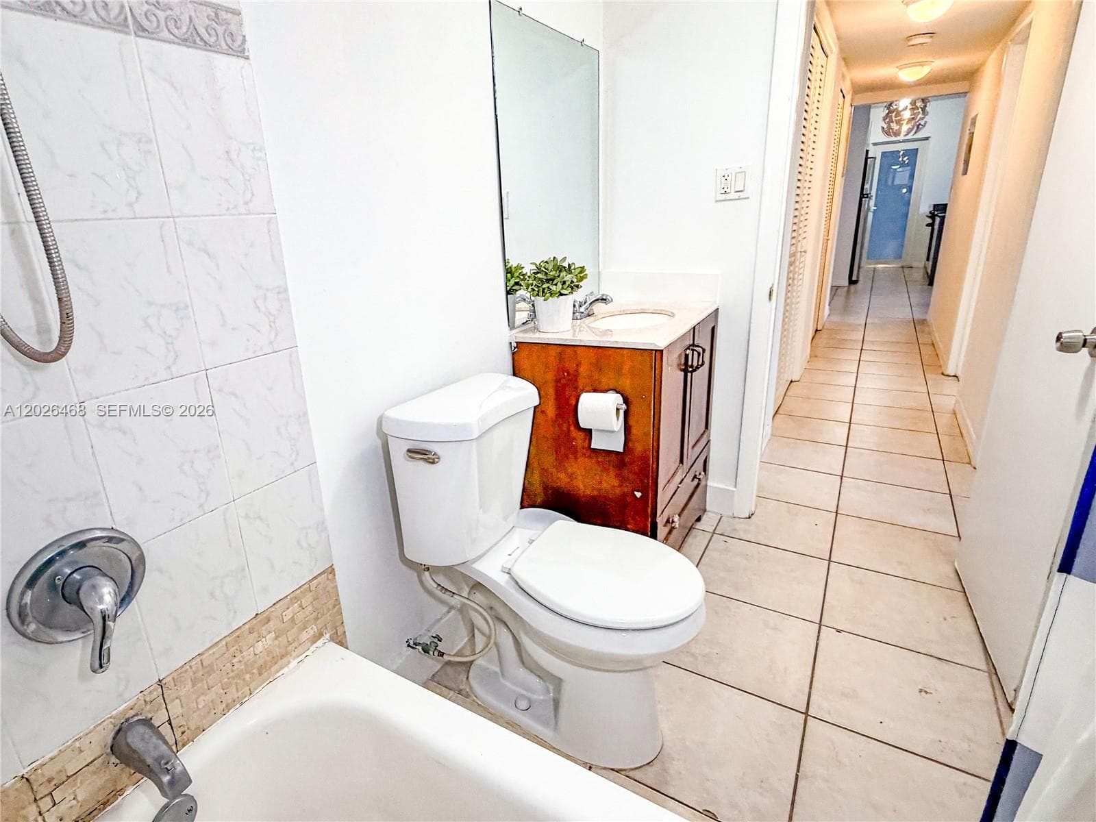 2430 NE 135th St # 101, North Miami FL 33181 — 23