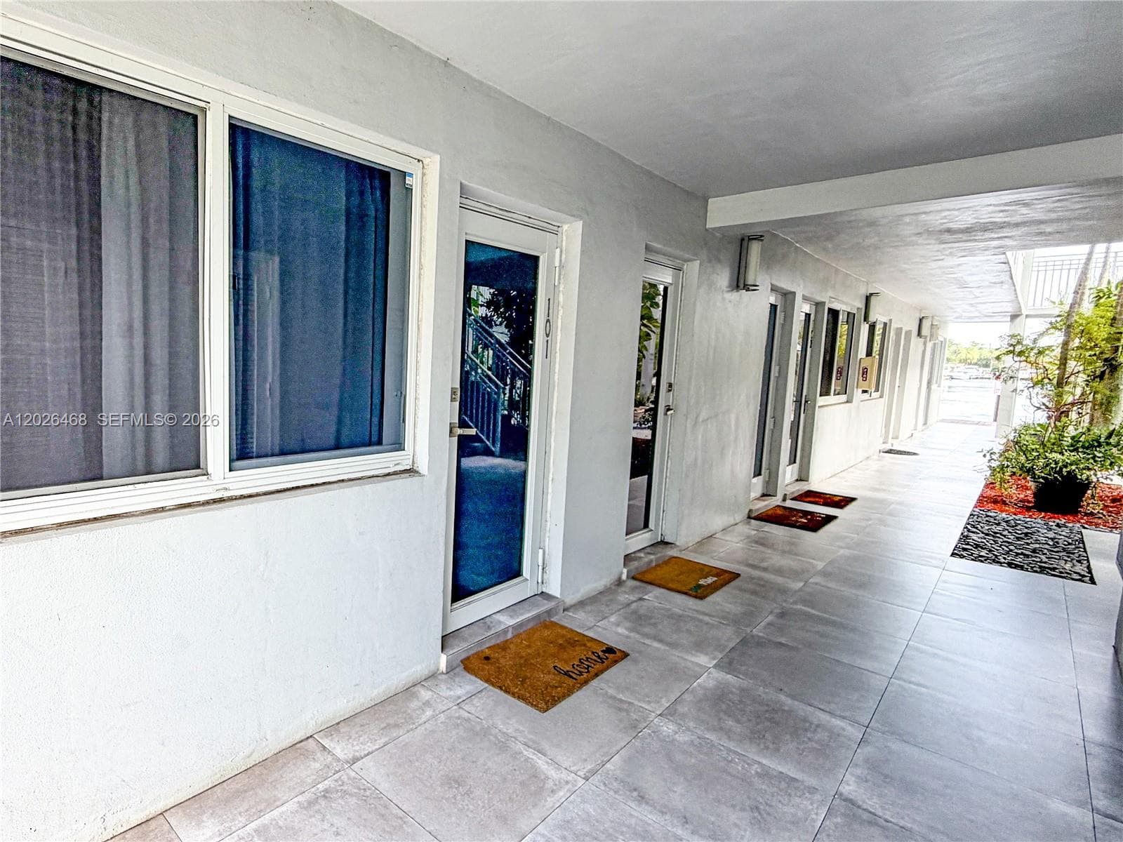 2430 NE 135th St # 101, North Miami FL 33181 — 3