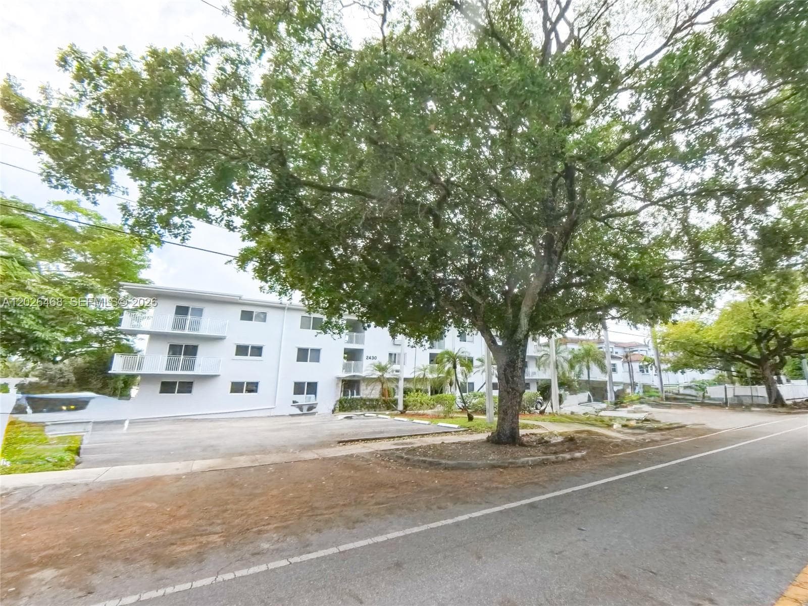 2430 NE 135th St # 101, North Miami FL 33181 — 40