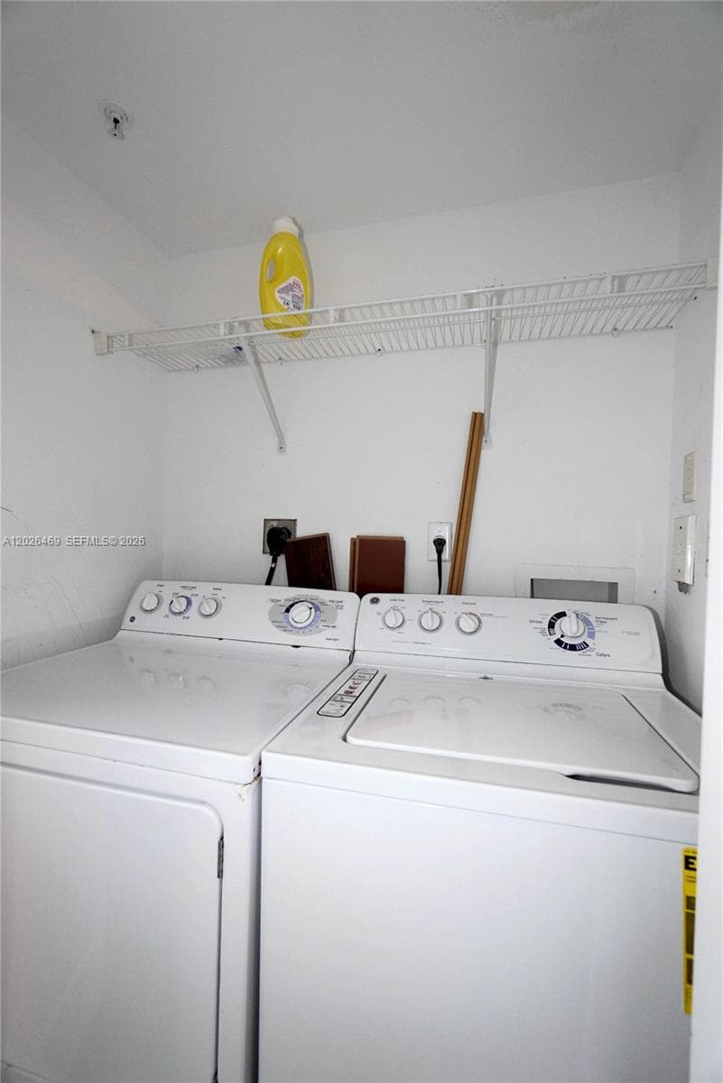 1155 Brickell Bay Dr # 3301, Miami FL 33131 — 18