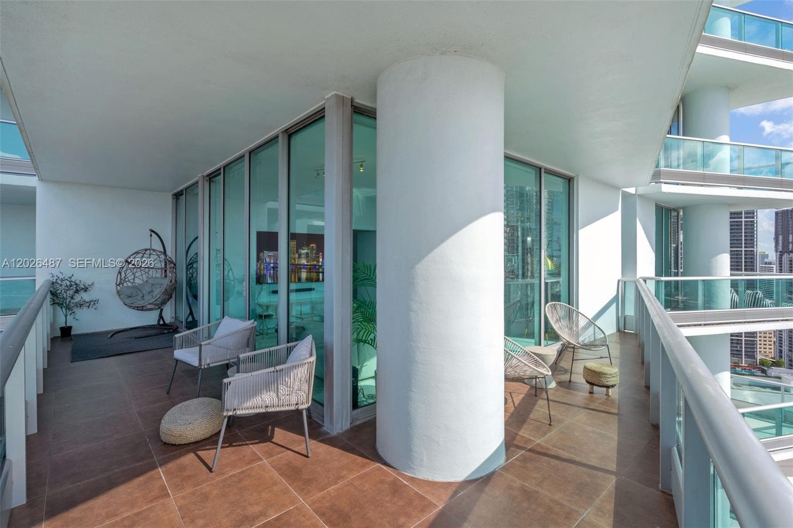 900 Biscayne Blvd # 4412, Miami FL 33132 — 15