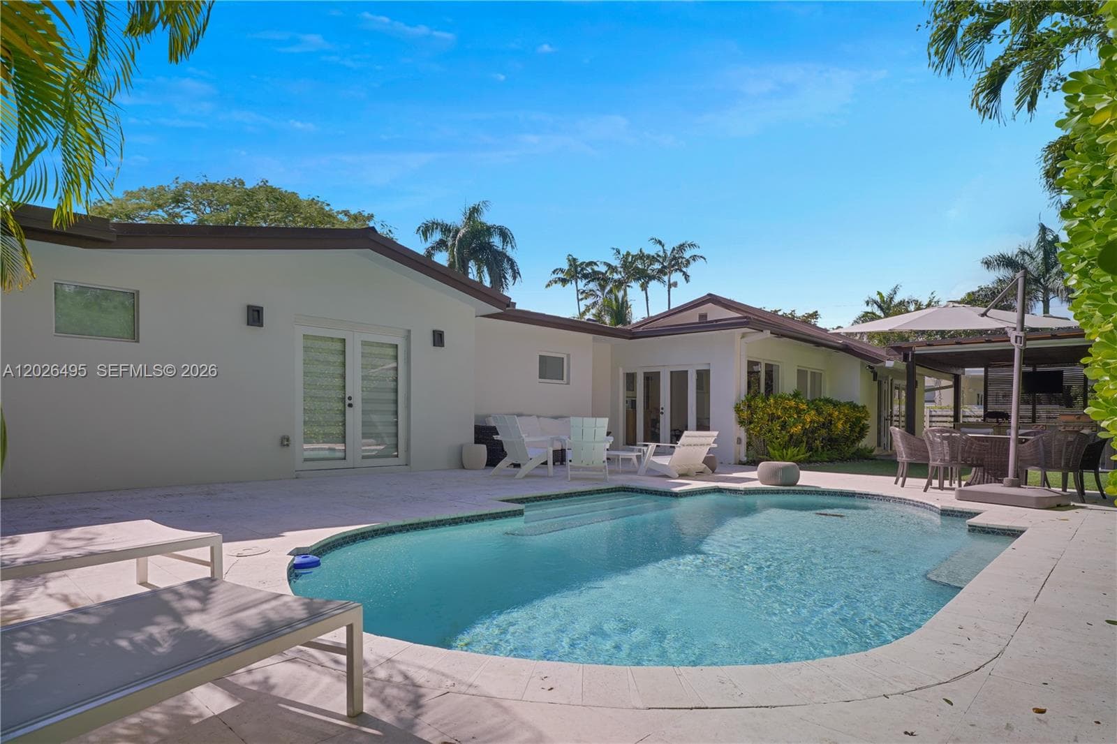 6111 SW 86th St, South Miami FL 33143 — 30