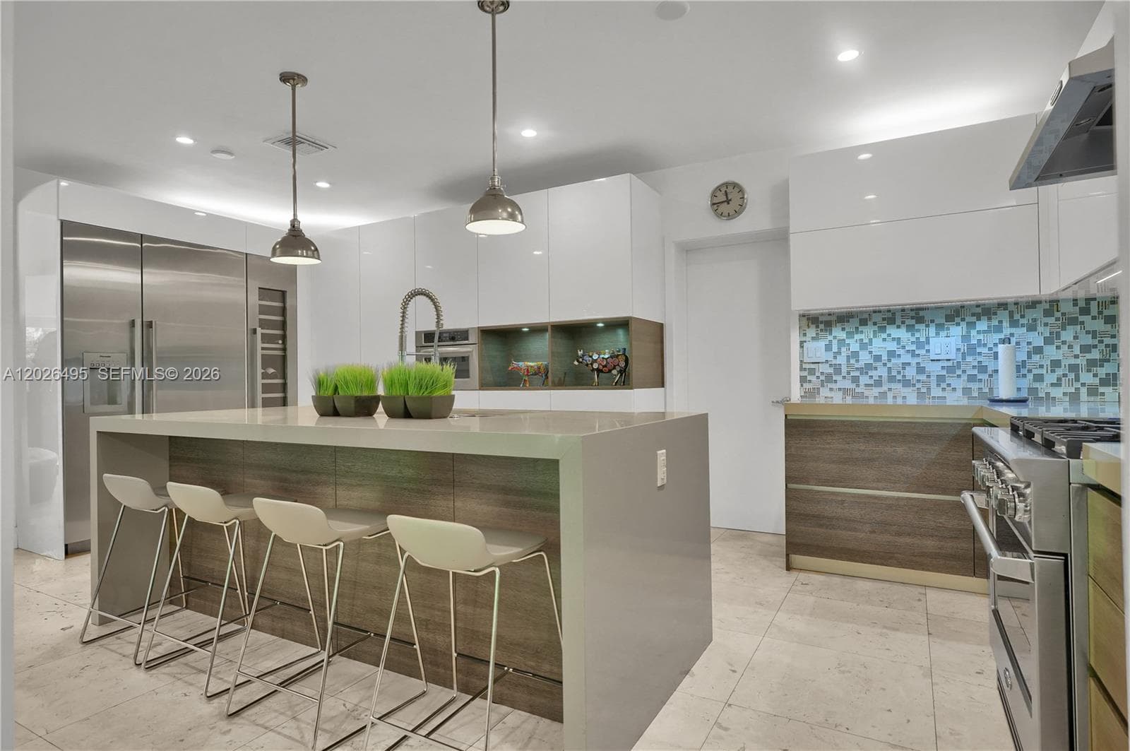 6111 SW 86th St, South Miami FL 33143 — 8
