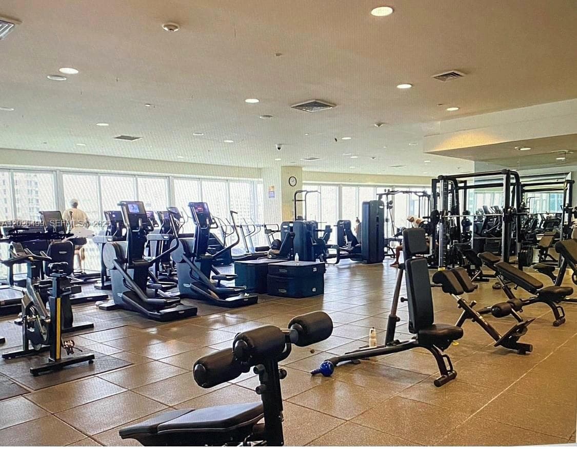 475 Brickell Ave # 3513, Miami FL 33131 — 23