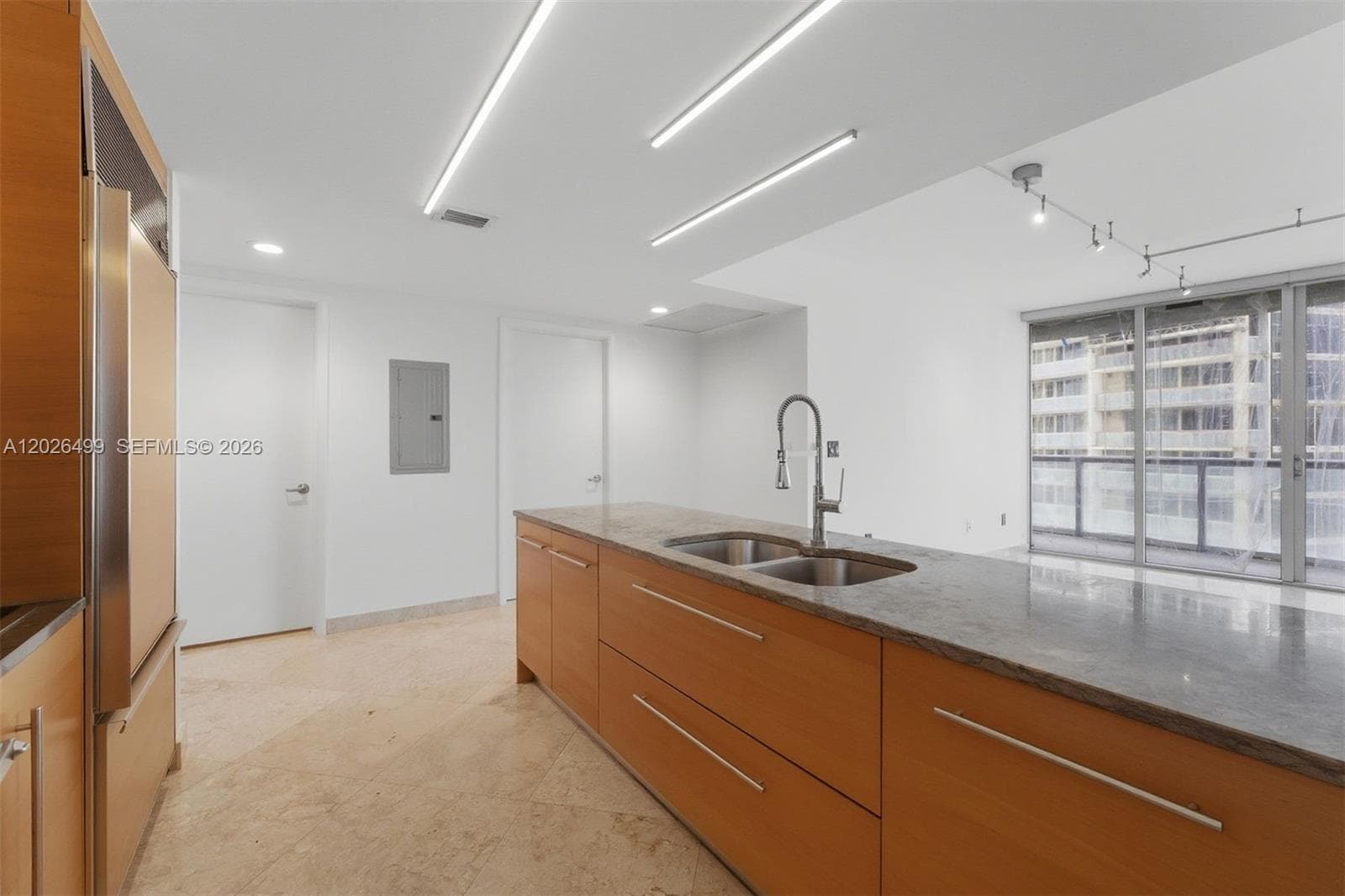 475 Brickell Ave # 3513, Miami FL 33131 — 6