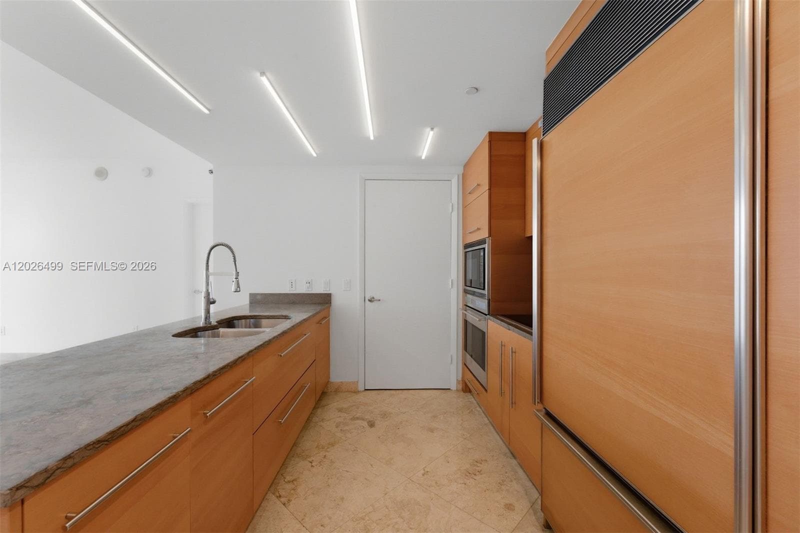 475 Brickell Ave # 3513, Miami FL 33131 — 5