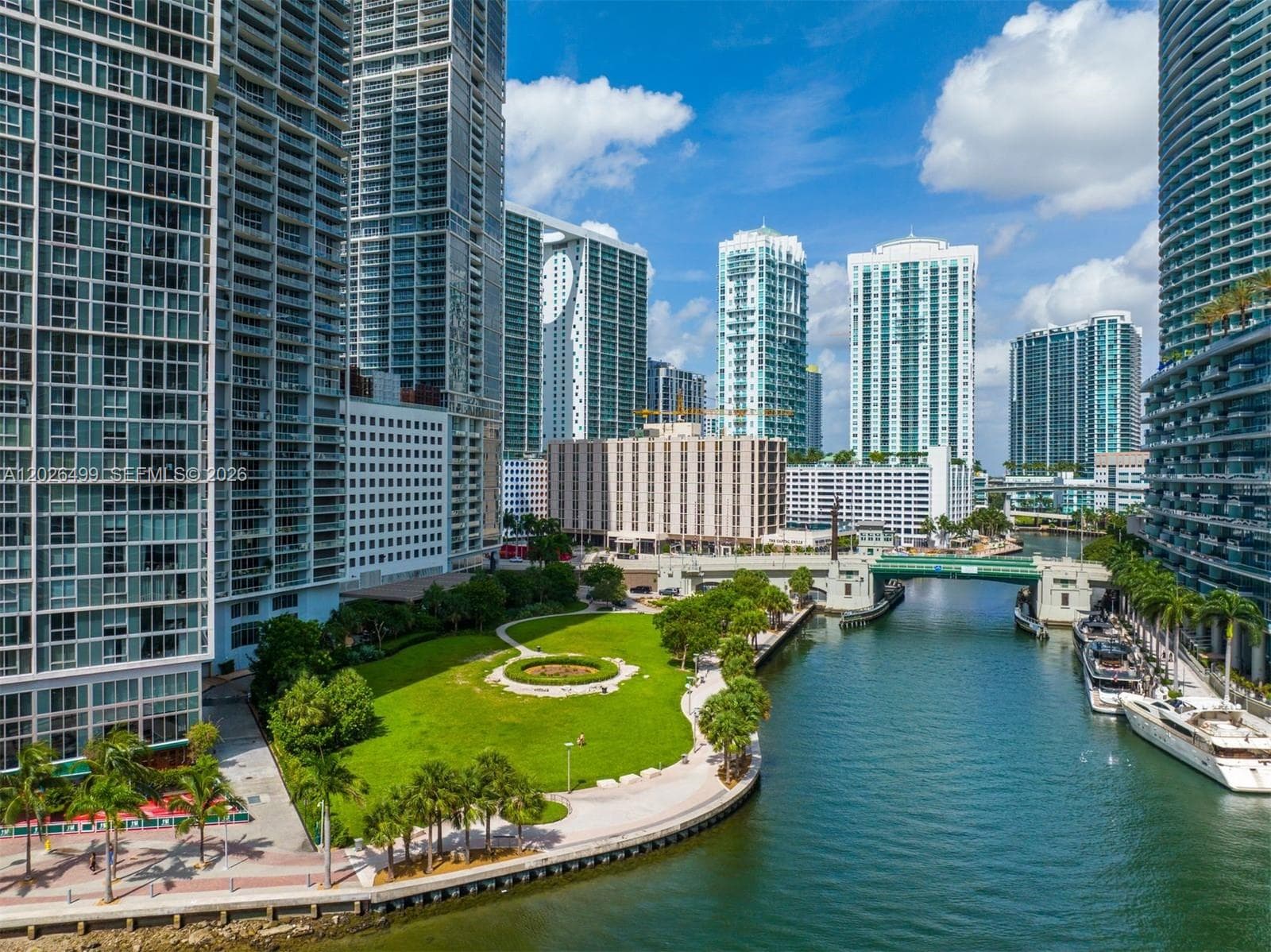 475 Brickell Ave # 3513, Miami FL 33131 — 33