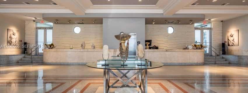 435 21st St # 212, Miami Beach FL 33139 — 2