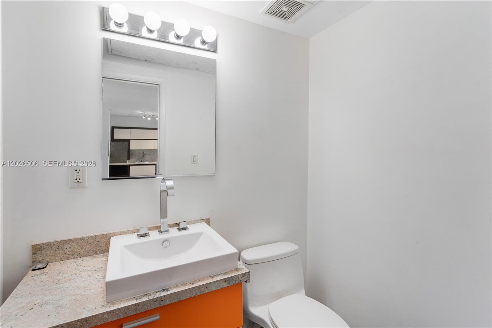 435 21st St # 212, Miami Beach FL 33139 — 9