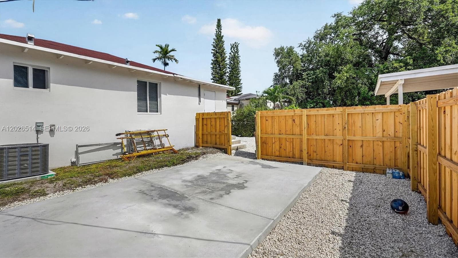 7612 NW 4th Ave, Miami FL 33150 — 53