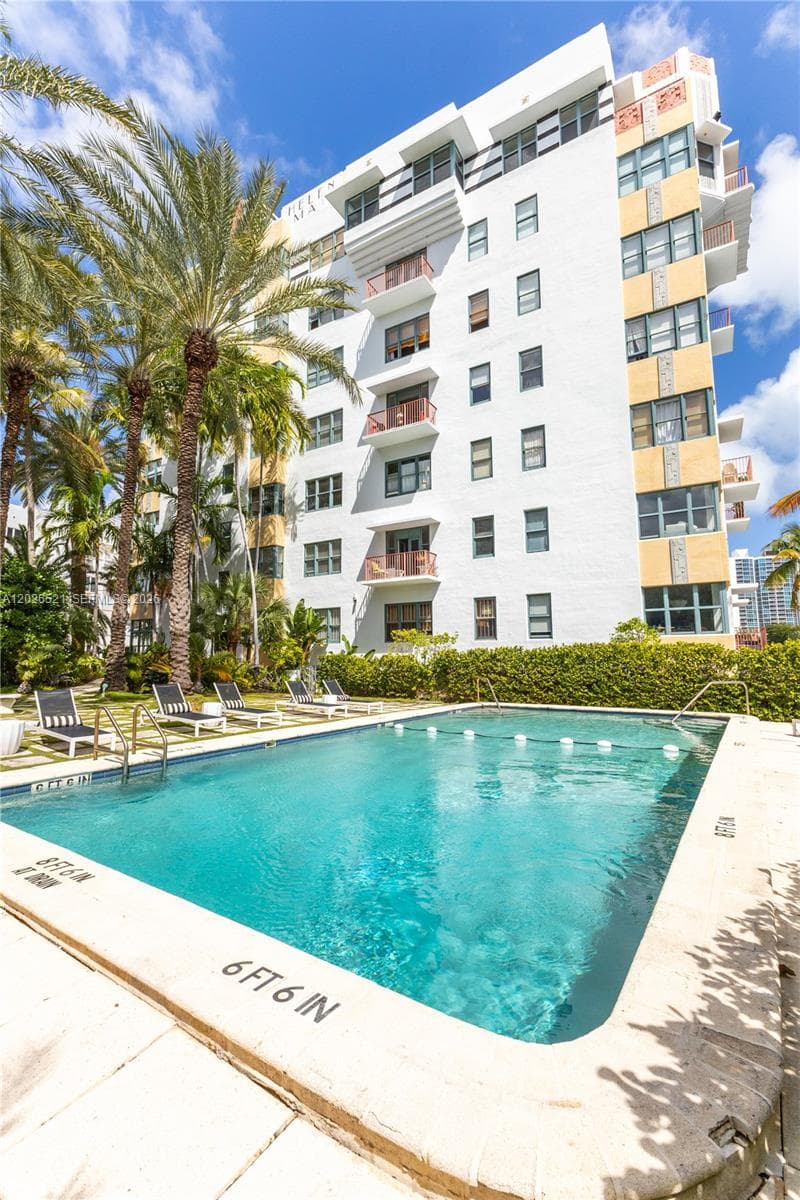2421 Lake Pancoast Dr # 3B, Miami Beach FL 33140 — 18