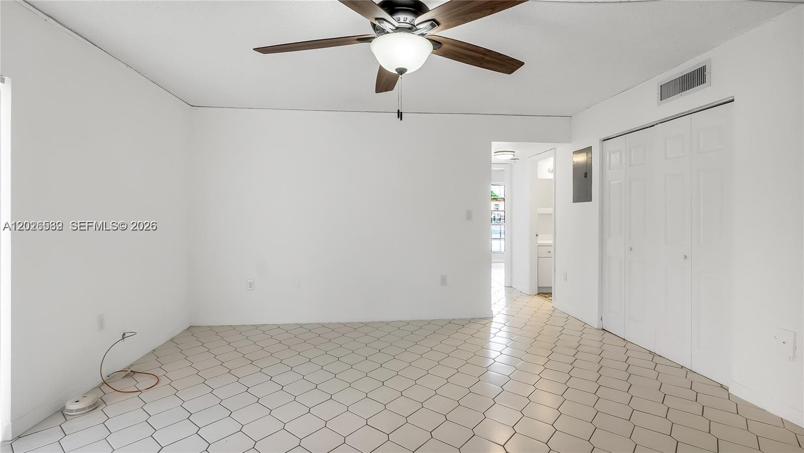 7231 Miami Lakes Dr # C5, Miami Lakes FL 33014 — 18