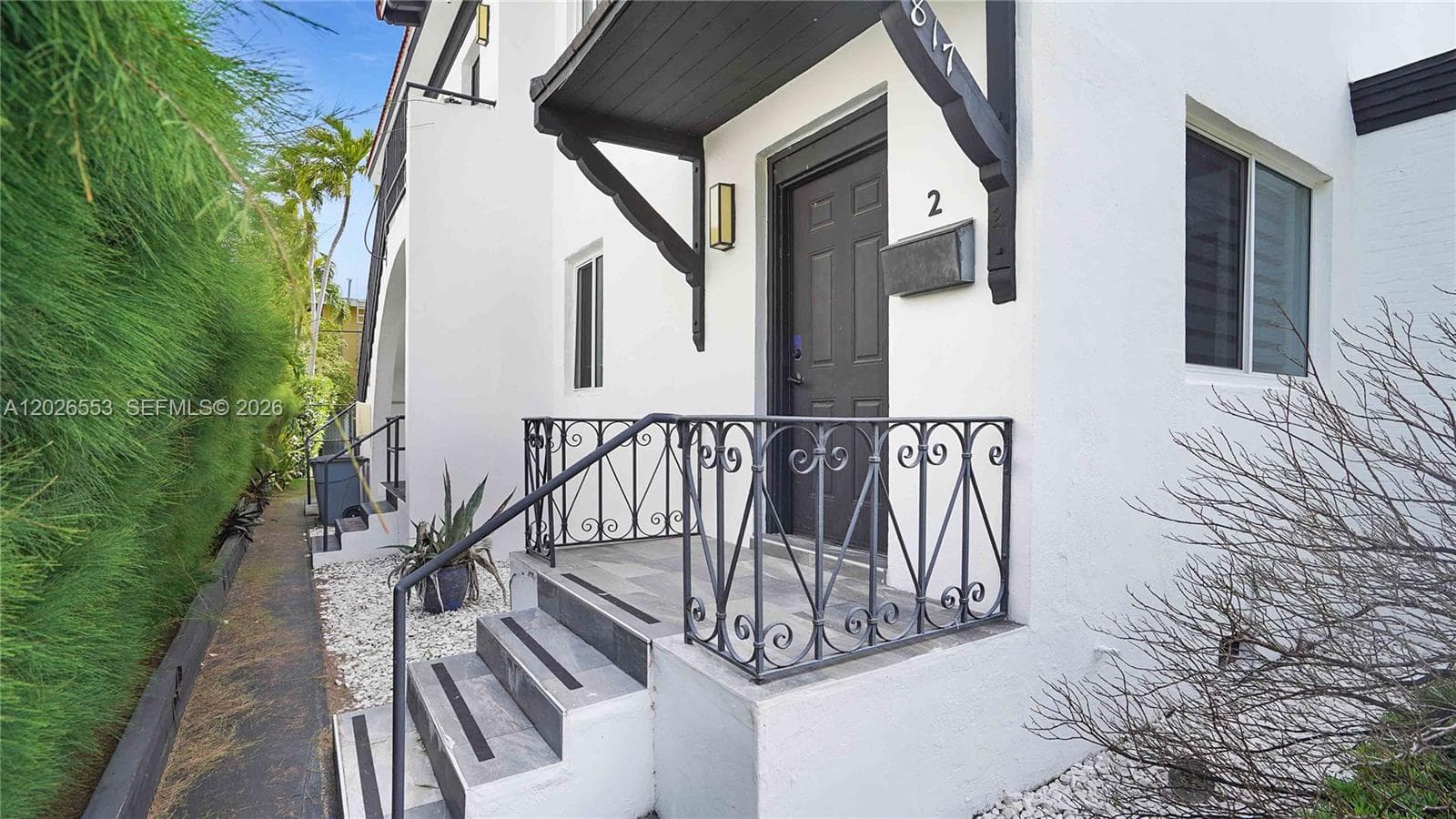 815 W 39, Miami Beach FL 33140 — 27