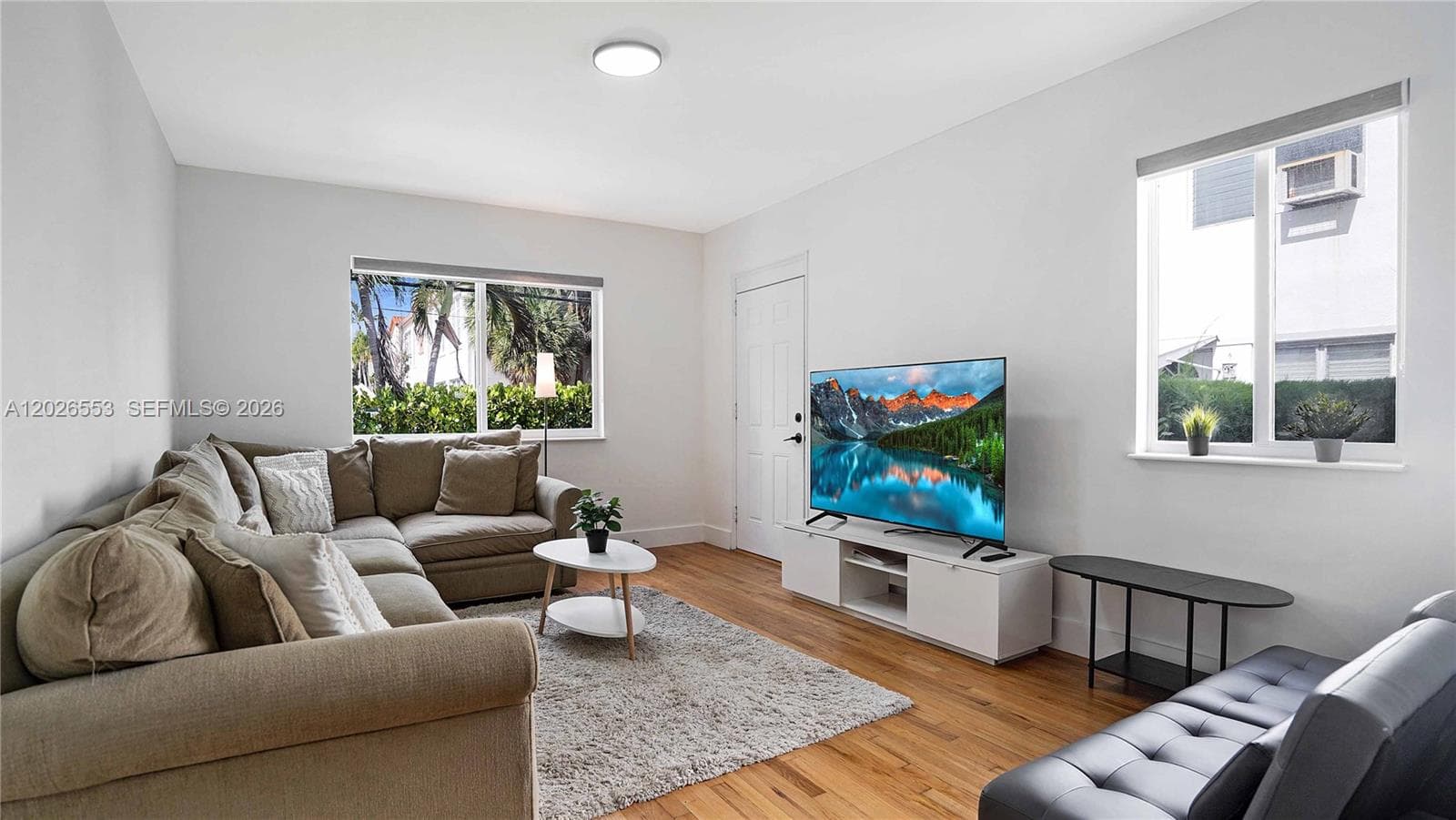 815 W 39, Miami Beach FL 33140 — 5