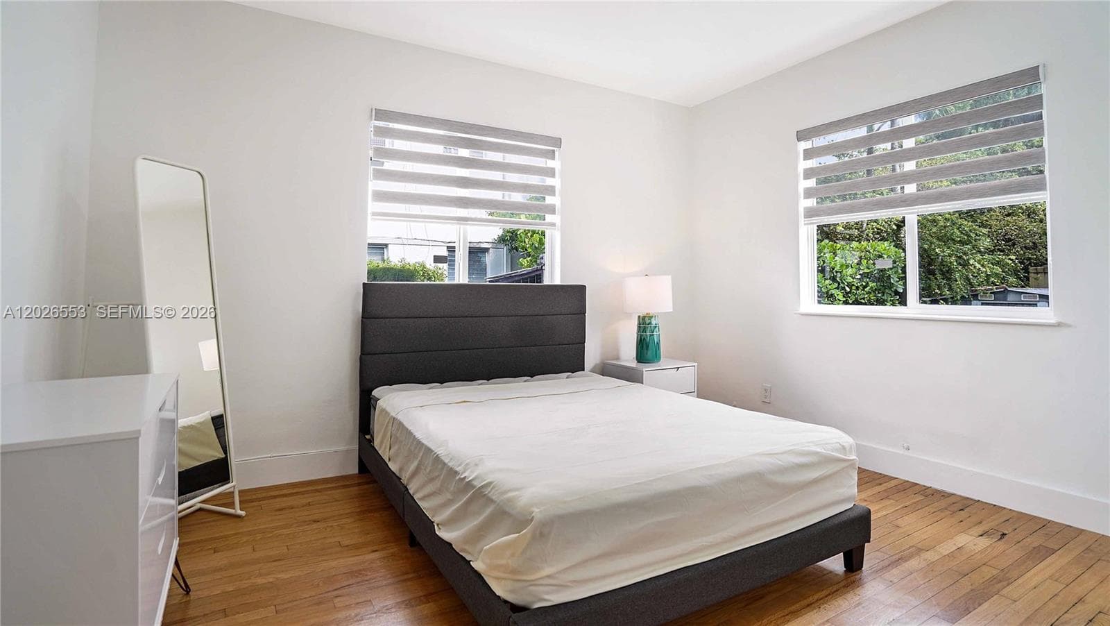 815 W 39, Miami Beach FL 33140 — 9