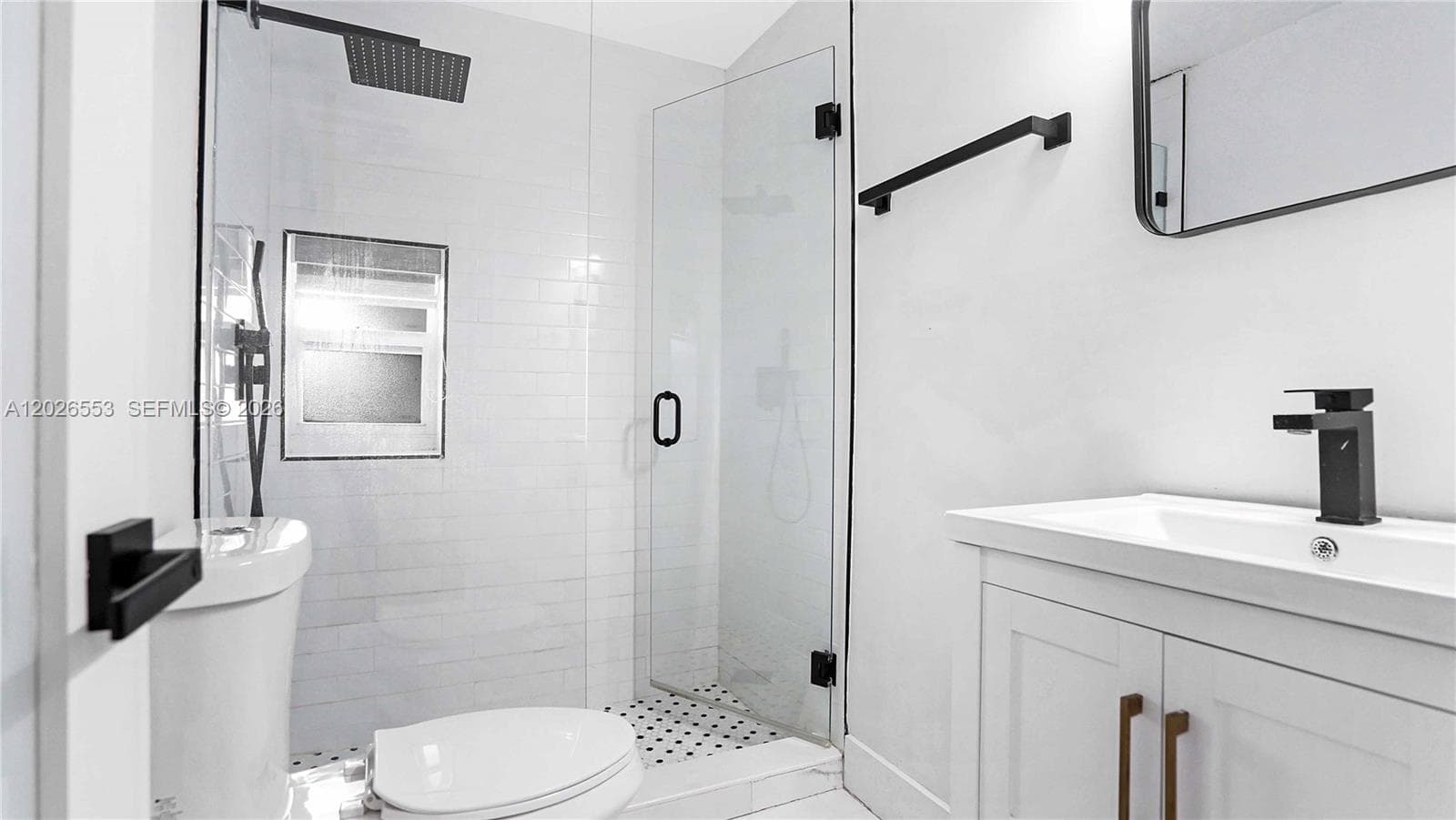 815 W 39, Miami Beach FL 33140 — 14