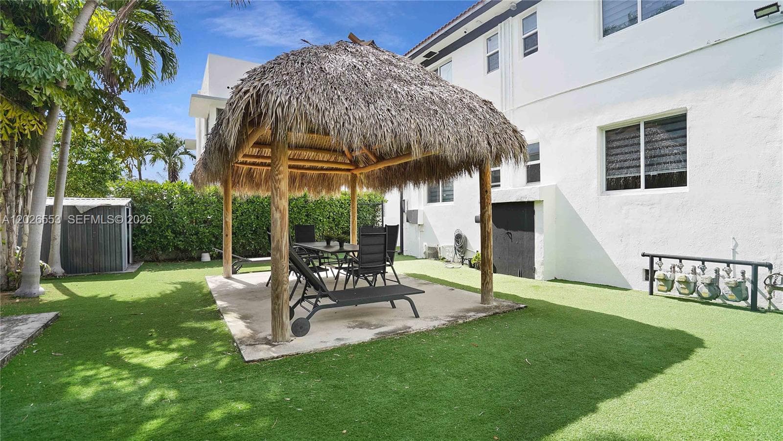 815 W 39, Miami Beach FL 33140 — 35