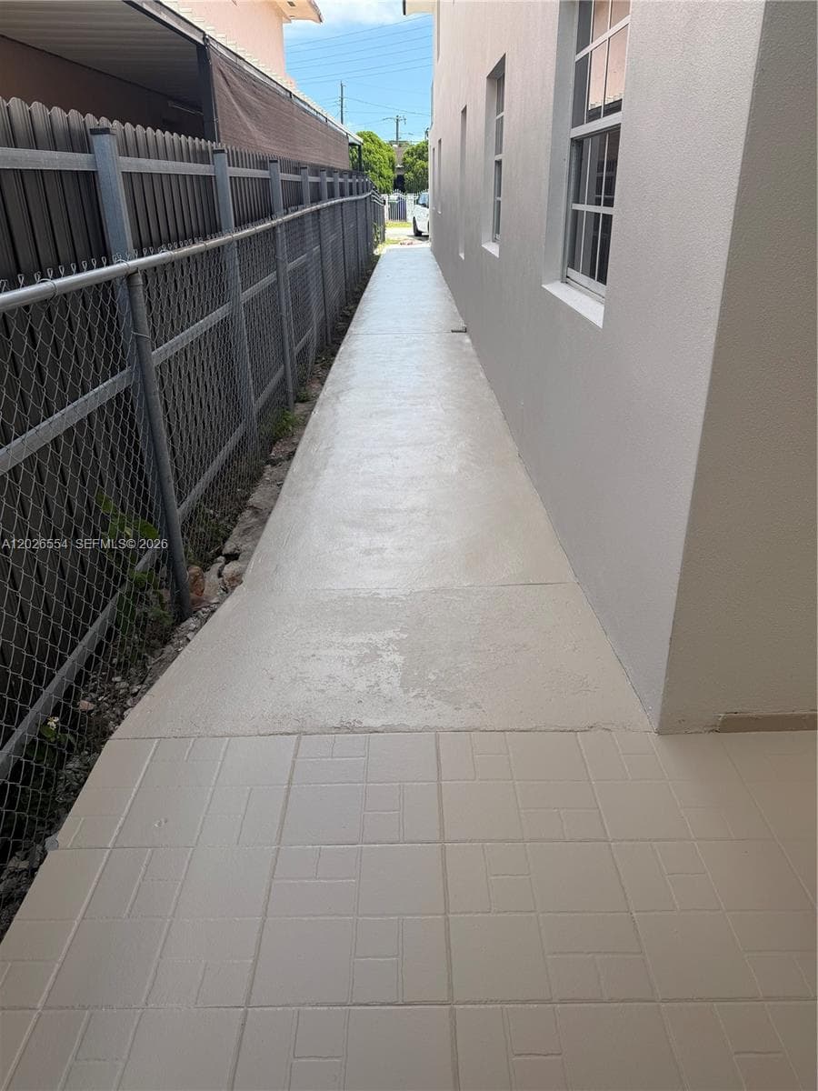 370 Flagami Blvd # 370, Miami FL 33144 — 32