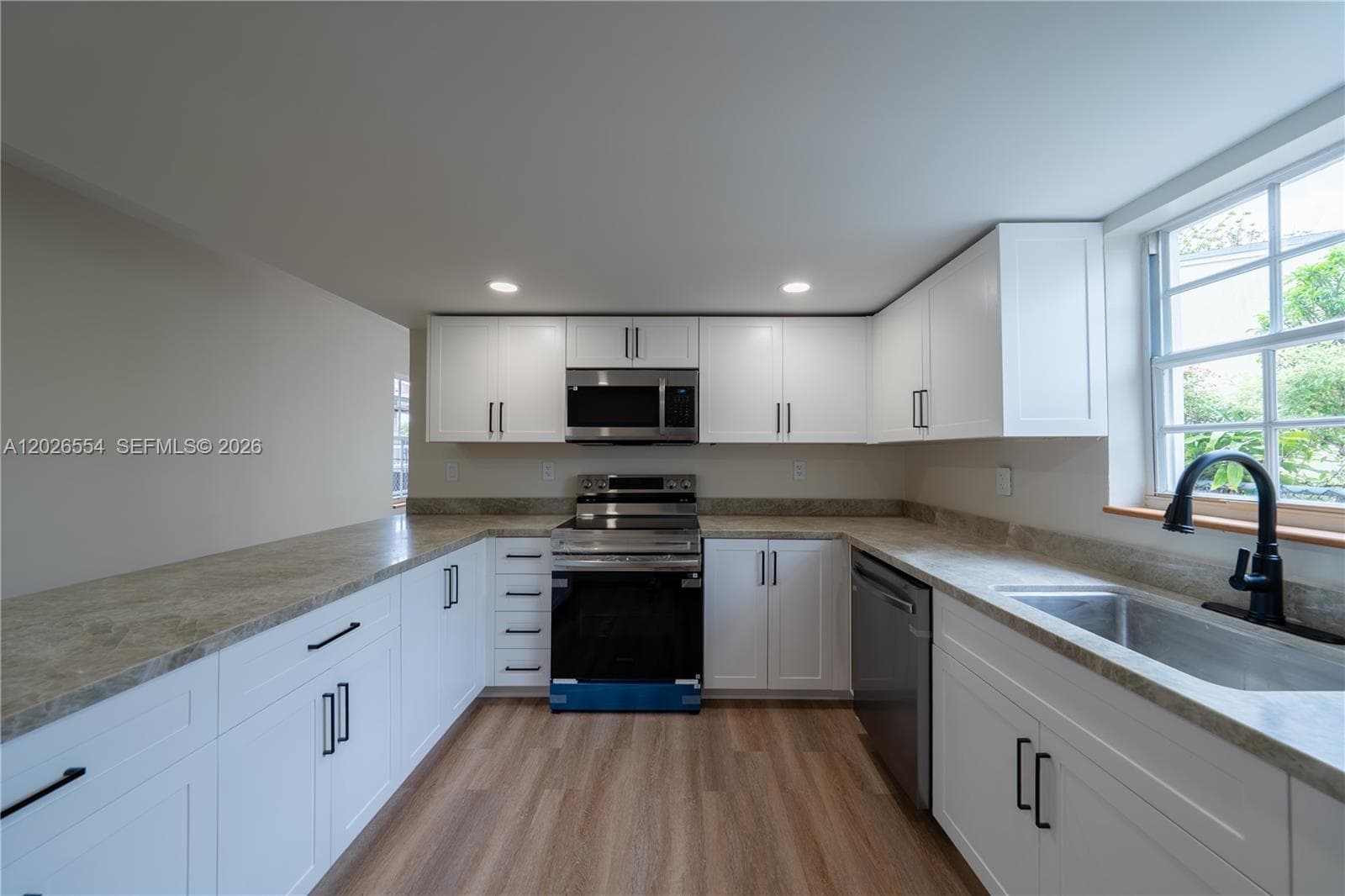 370 Flagami Blvd # 370, Miami FL 33144 — 1