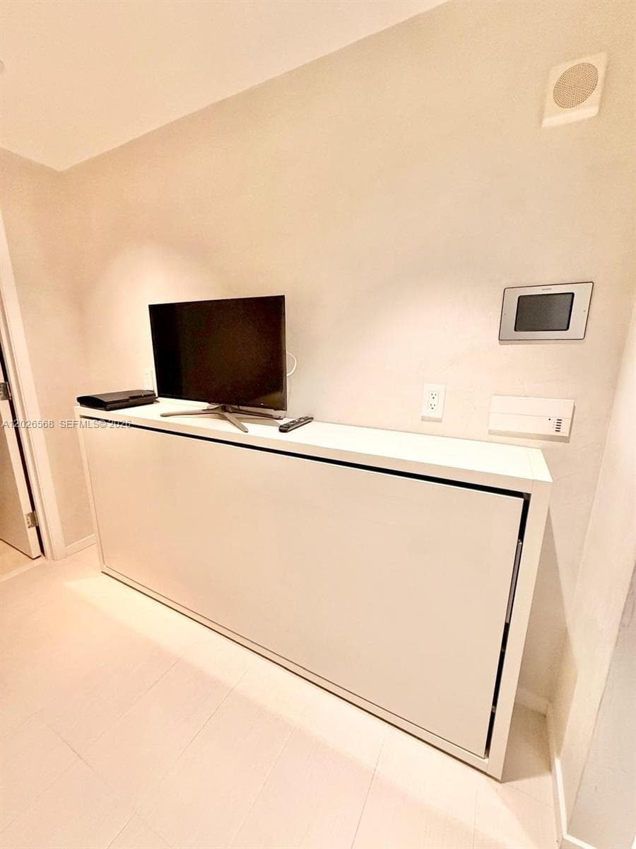 17121 Collins Ave # 1207, Sunny Isles Beach FL 33160 — 14