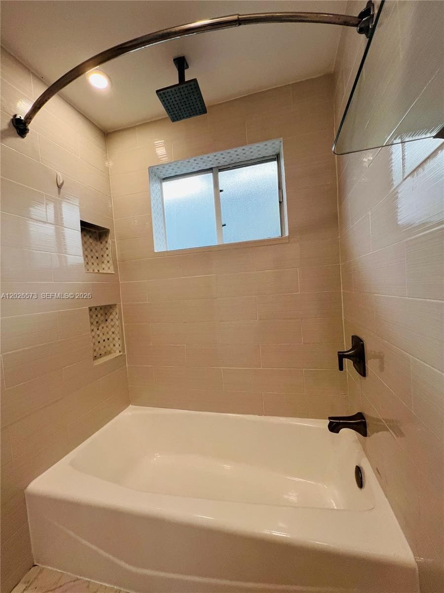 2033 Calais Dr # 5, Miami Beach FL 33141 — 23