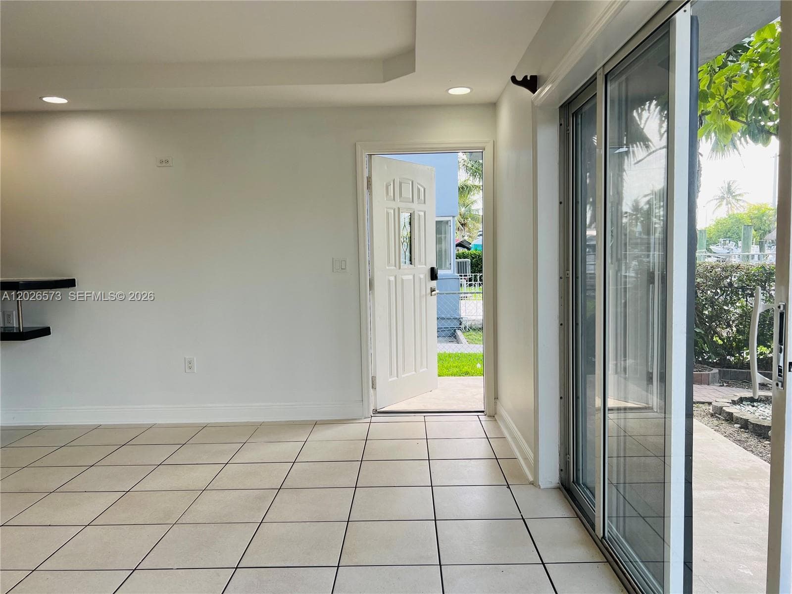 2033 Calais Dr # 5, Miami Beach FL 33141 — 11