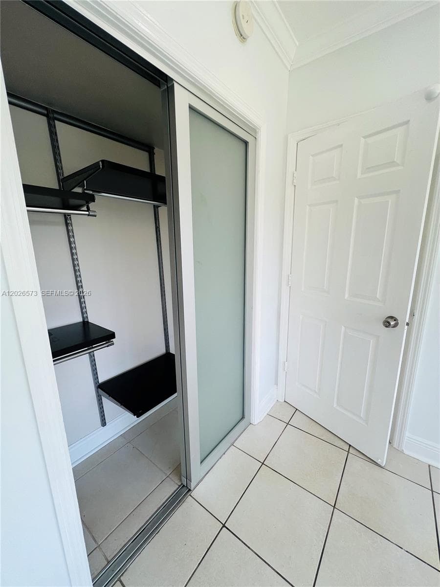 2033 Calais Dr # 5, Miami Beach FL 33141 — 19