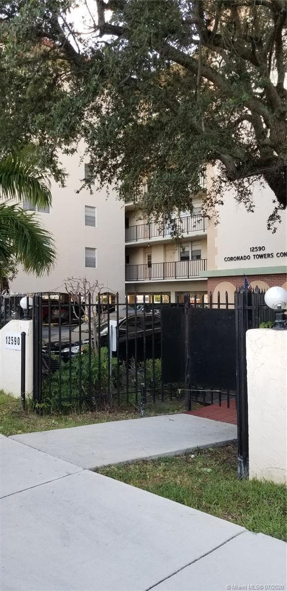 12590 NE 16th Ave # 610, North Miami FL 33161 — 27