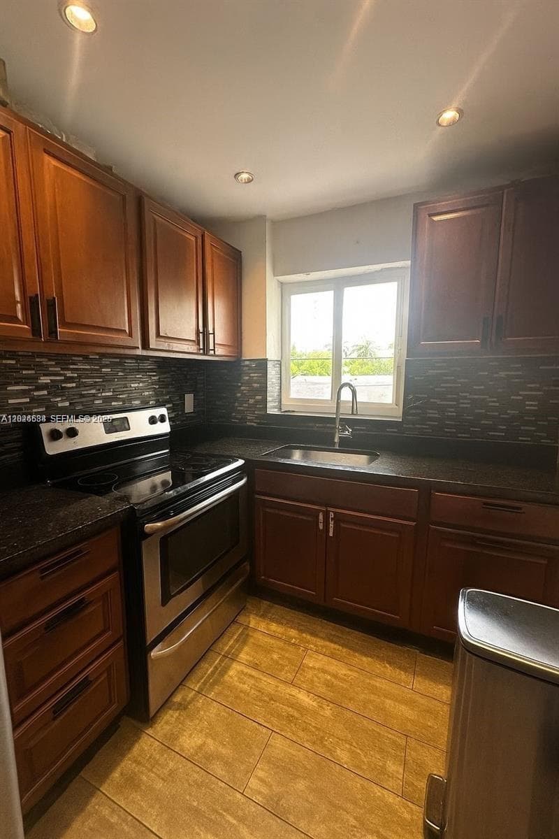 221 Meridian Ave # 309, Miami Beach FL 33139 — 7