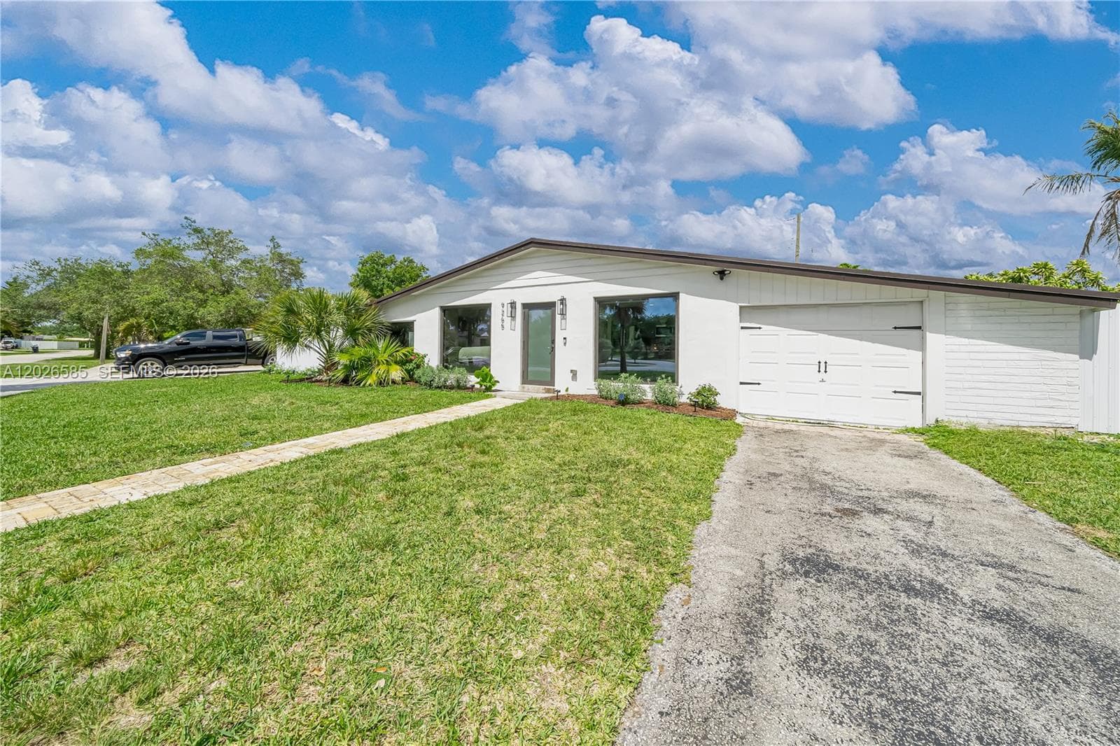 9265 Martinique Dr, Cutler Bay FL 33189 — 6