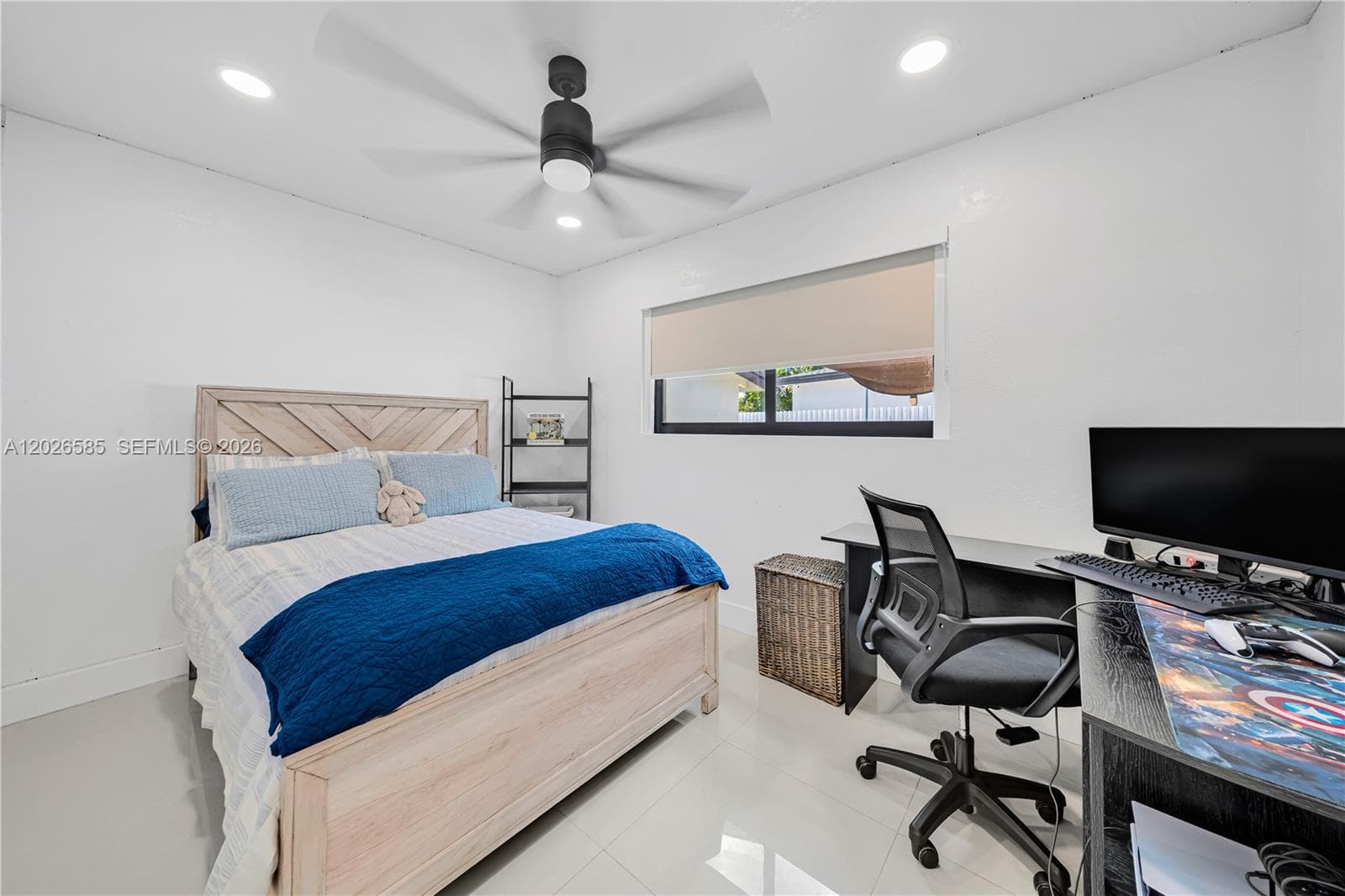 9265 Martinique Dr, Cutler Bay FL 33189 — 26
