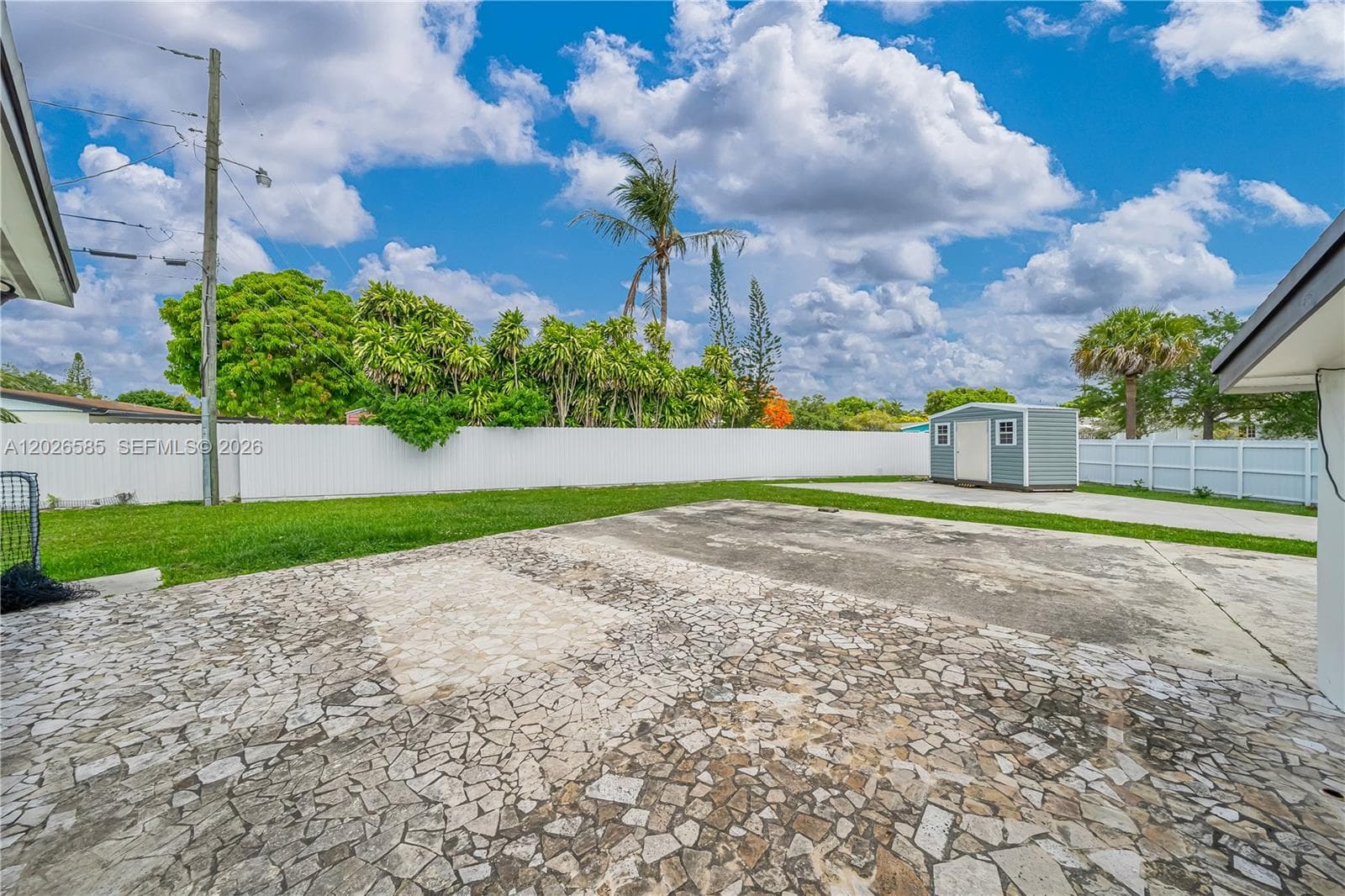 9265 Martinique Dr, Cutler Bay FL 33189 — 33