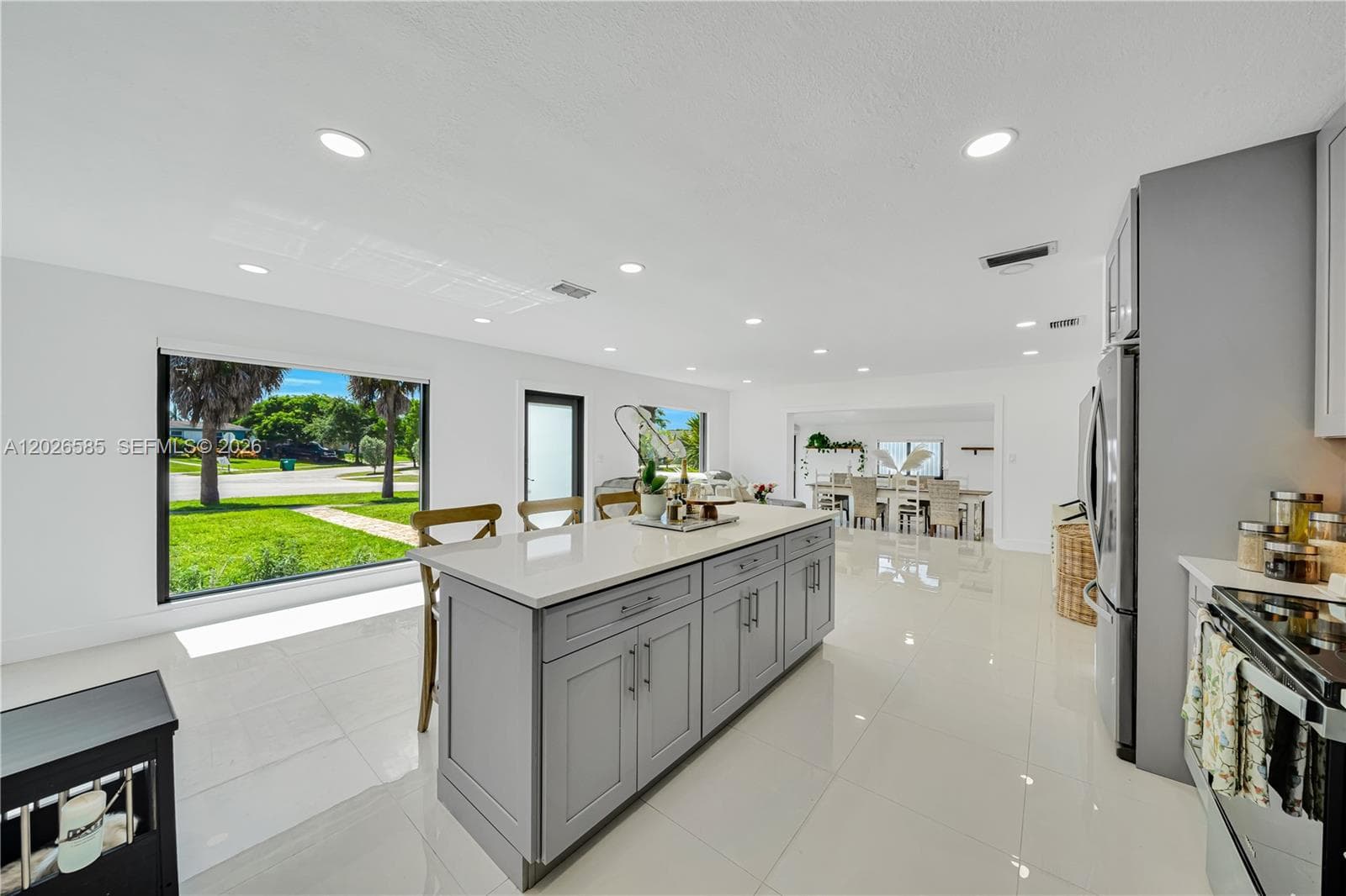 9265 Martinique Dr, Cutler Bay FL 33189 — 14