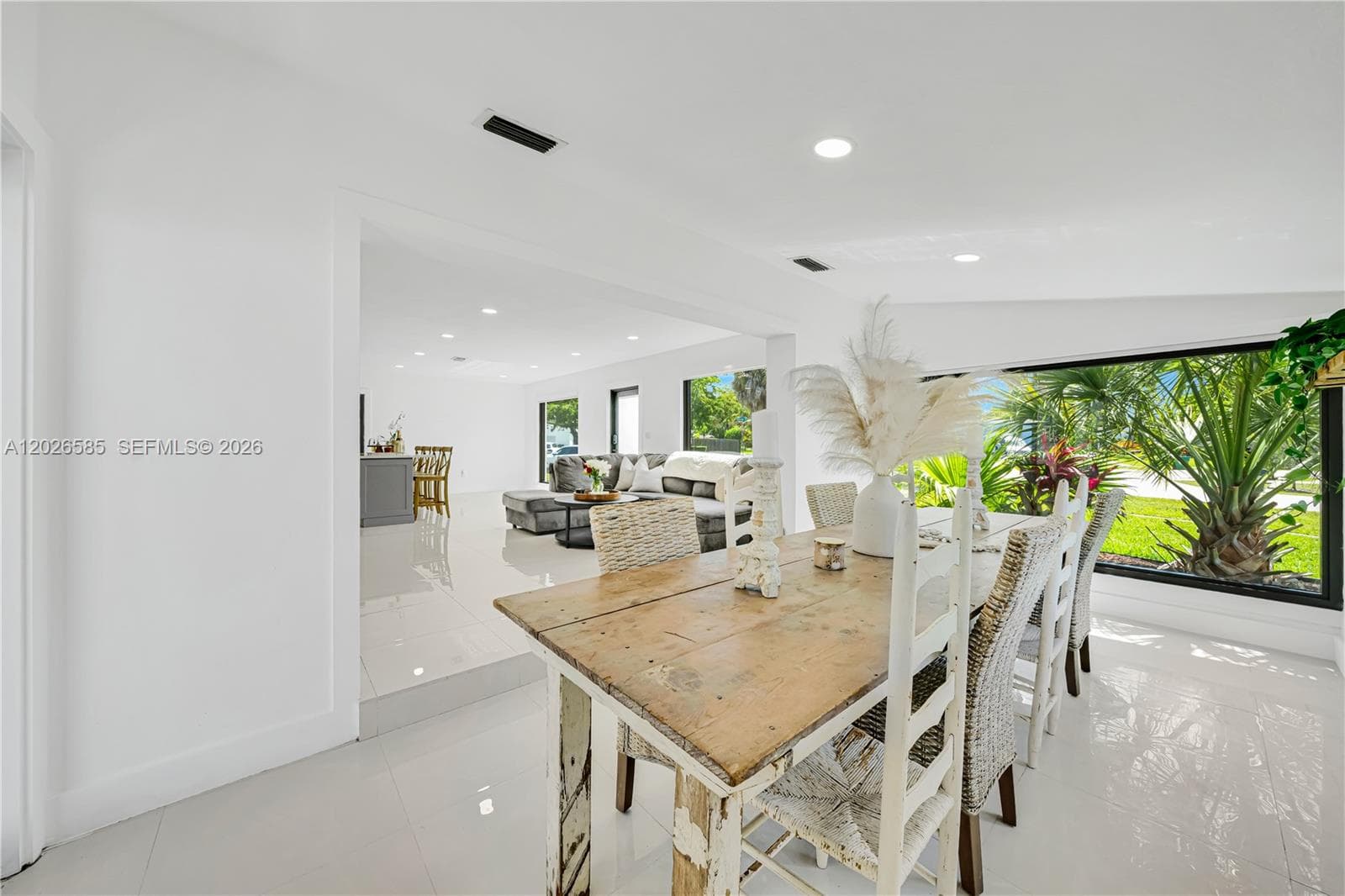 9265 Martinique Dr, Cutler Bay FL 33189 — 19