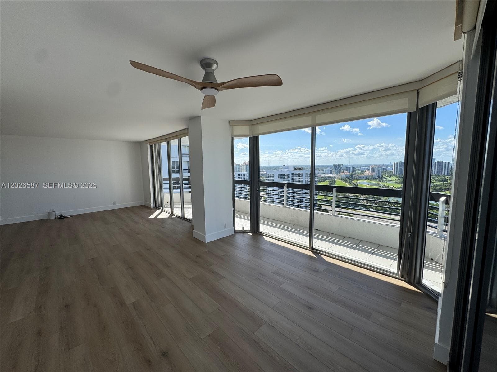 3530 Mystic Pointe Dr # 2709, Aventura FL 33180 — 12