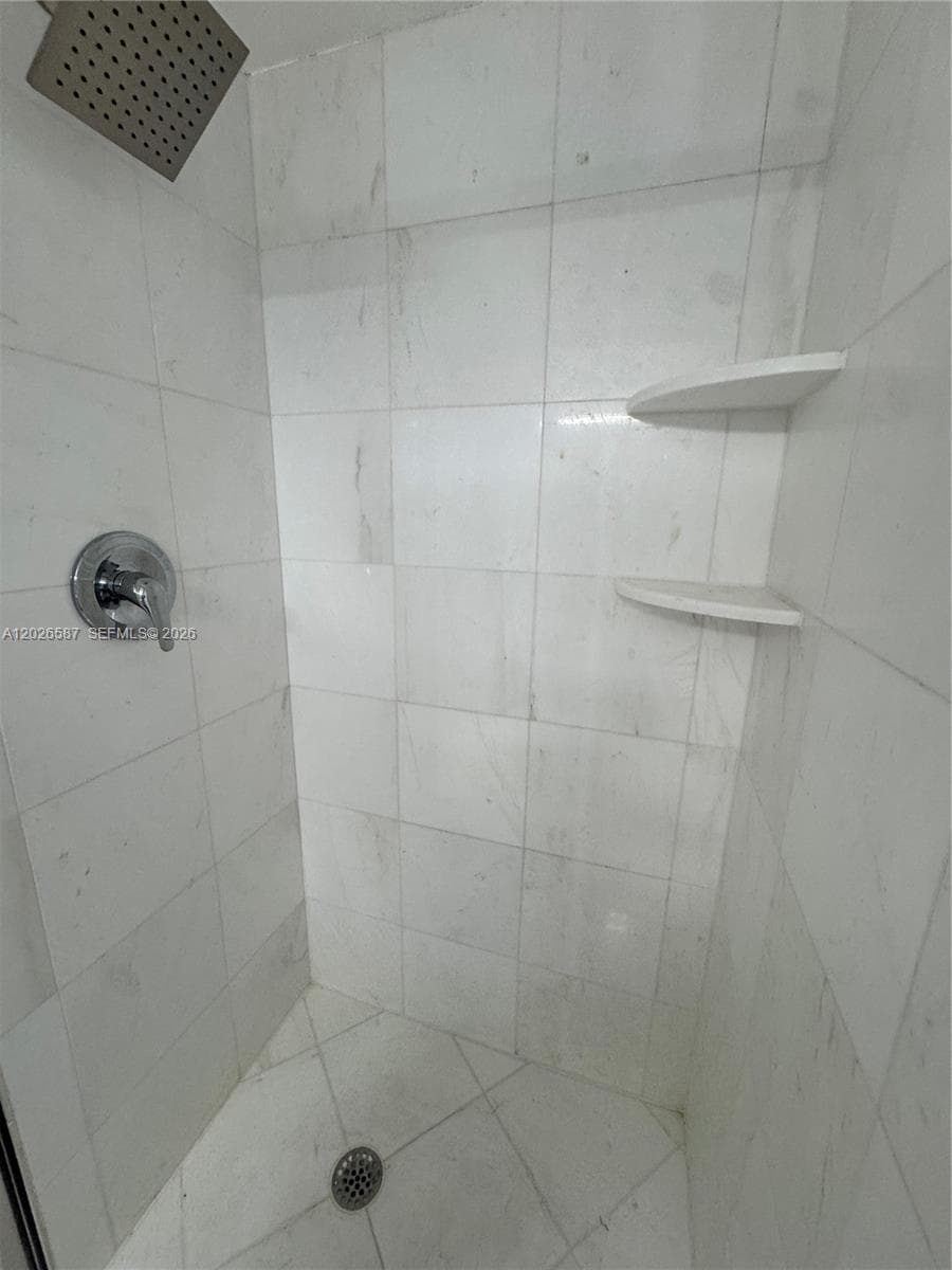 3530 Mystic Pointe Dr # 2709, Aventura FL 33180 — 24